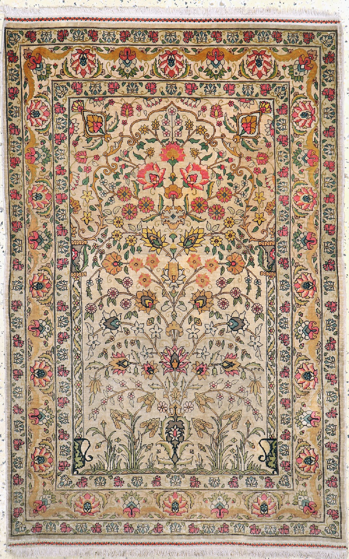 Hereke Seide, Türkei, um 1950, reine Naturseide, ca. 128 x 85 cm, EHZ: 2-3