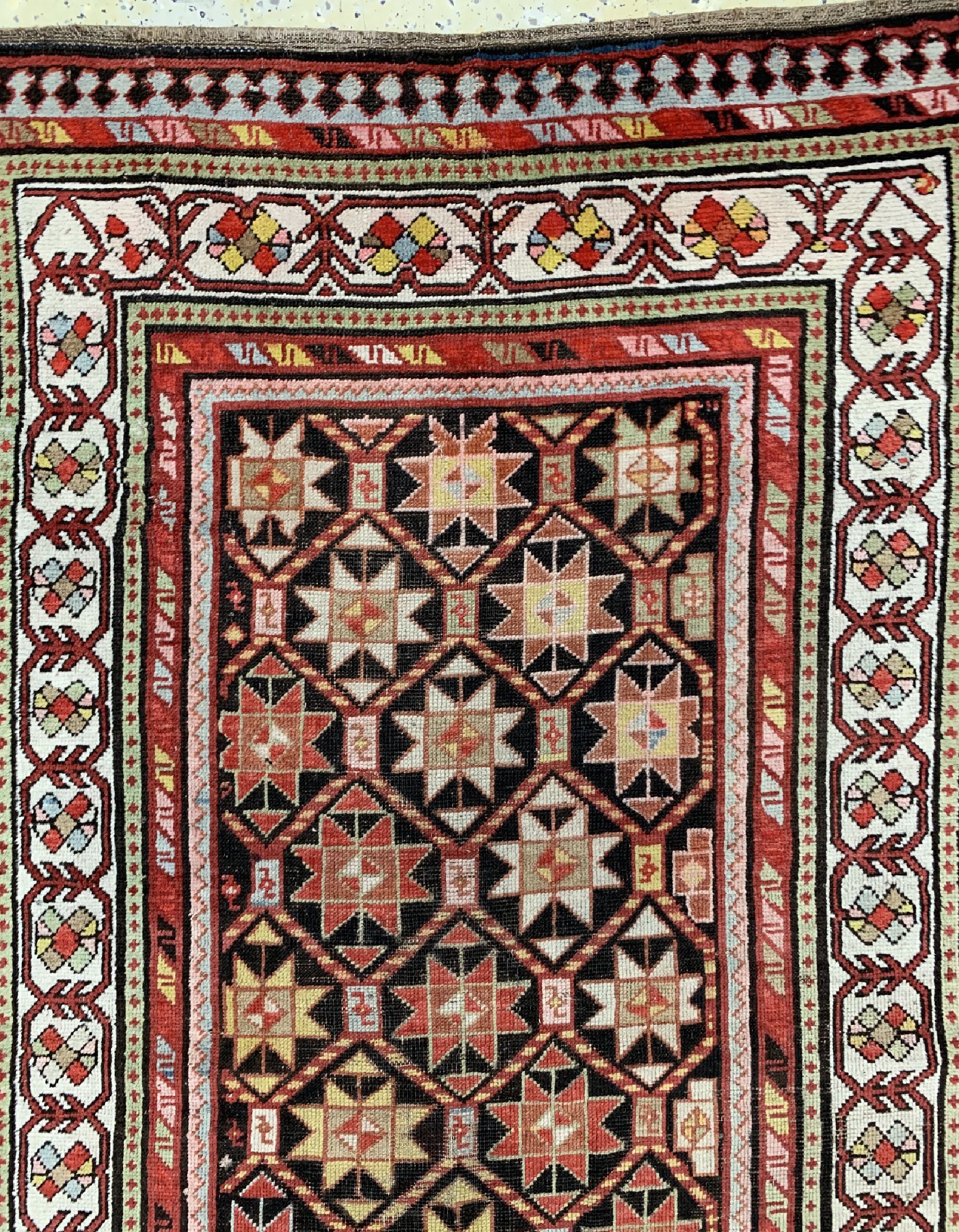 Detail d: Antiker Talisch, Kaukasus, 19.Jhd, Wolle auf Wolle, ca. 331 x 108 cm, EHZ: 3