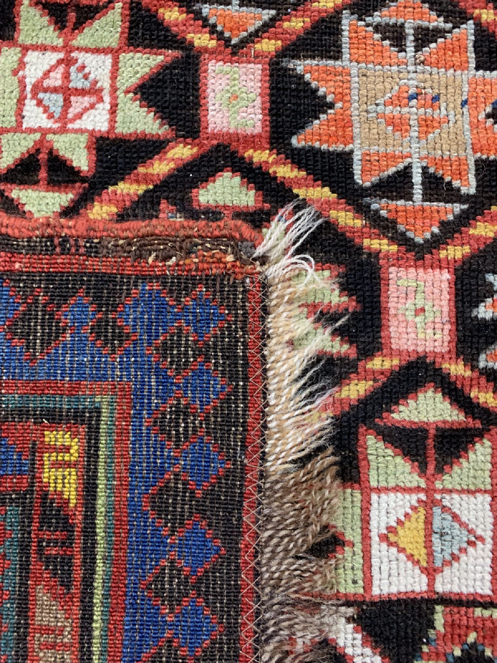 Detail f: Antiker Talisch, Kaukasus, 19.Jhd, Wolle auf Wolle, ca. 331 x 108 cm, EHZ: 3