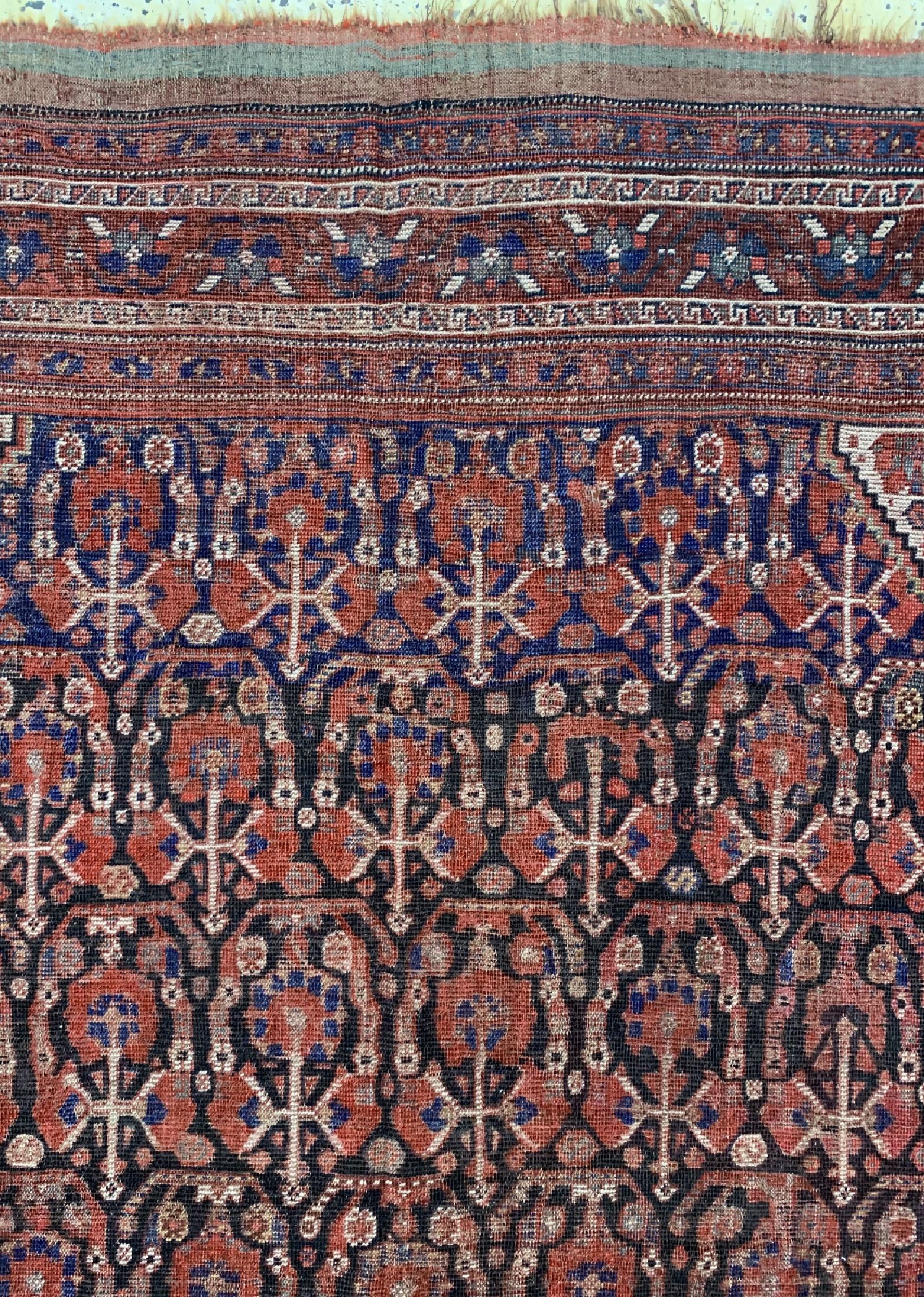 Detail c: Antiker Khamseh, Persien, 19.Jhd, Wolle aufWolle, ca. 275 x 200 cm, EHZ: 3-4
