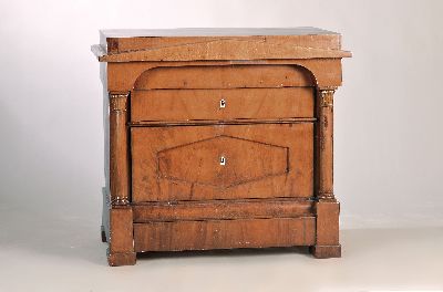 Image 26741918 - Kleine Säulenkommode, norddeutsch, um 1825, Mahagonifurnier, auf der Deckplatte ...
