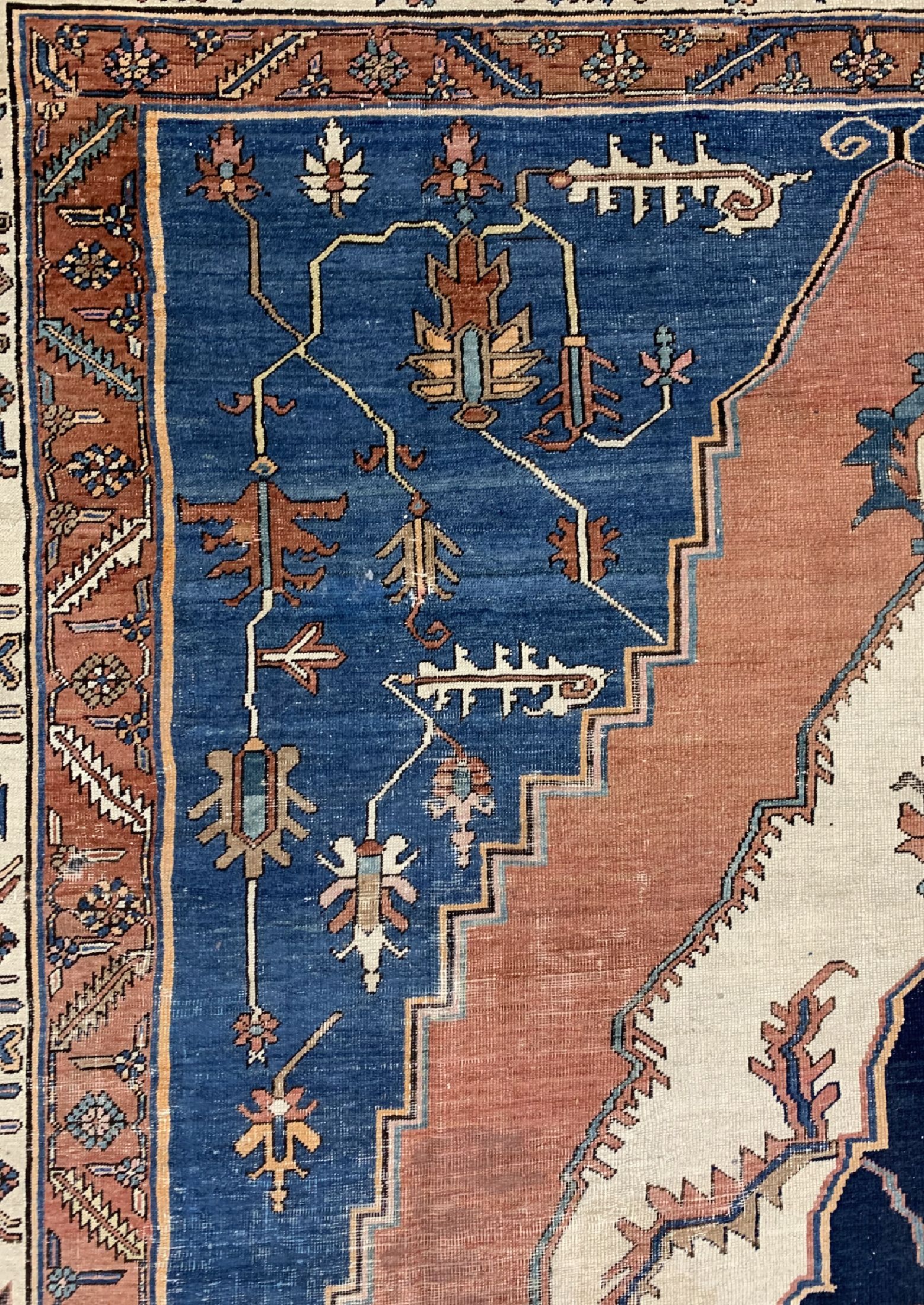 Detail g: Antiker Heriz"Serapi", Persien, 19.Jhd, Wolle auf Baumwolle, ca. 536 x 320 cm, EHZ: 4 (Stellenweise gefärbt).
