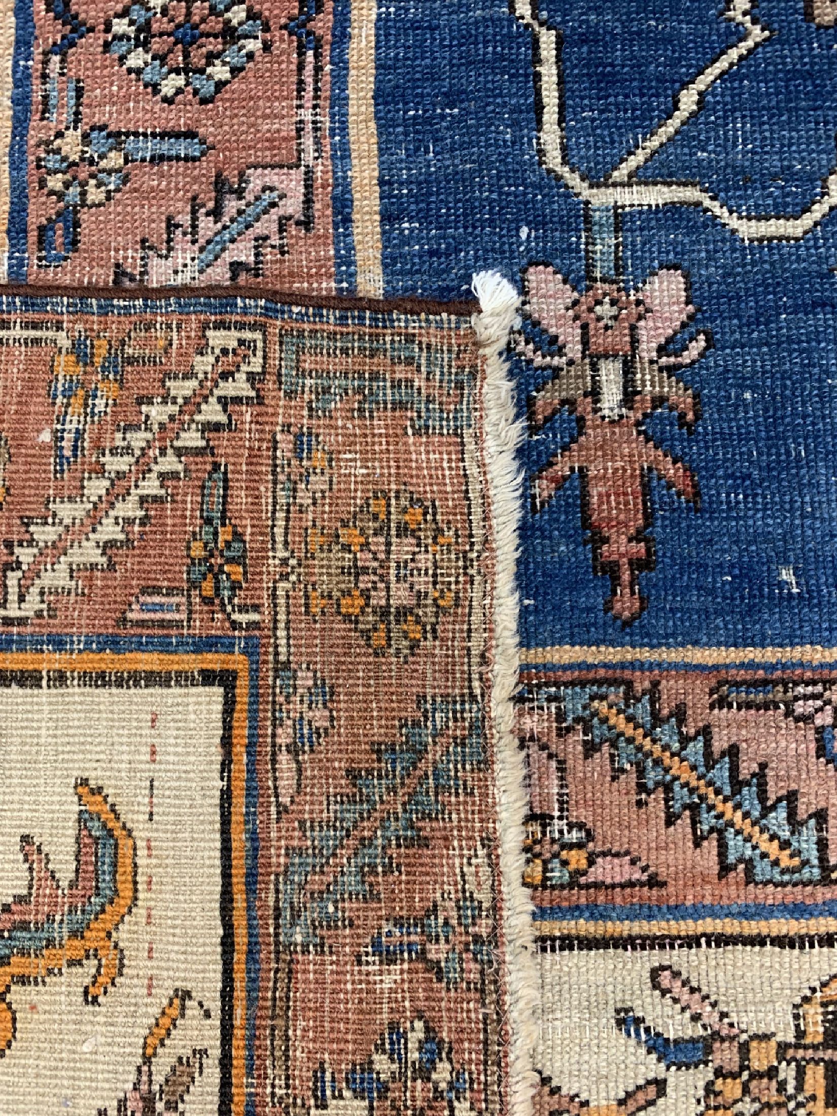 Detail j: Antiker Heriz"Serapi", Persien, 19.Jhd, Wolle auf Baumwolle, ca. 536 x 320 cm, EHZ: 4 (Stellenweise gefärbt).