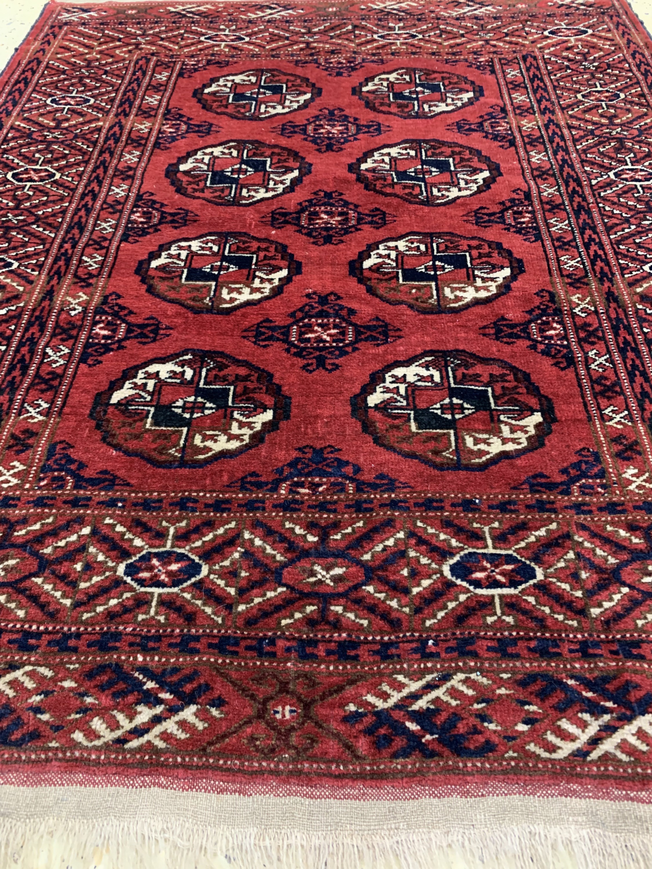 Detail c: Herdteppich, Turkmenistan, um 1940, Wolle auf Wolle, ca. 110 x 88 cm, EHZ: 2