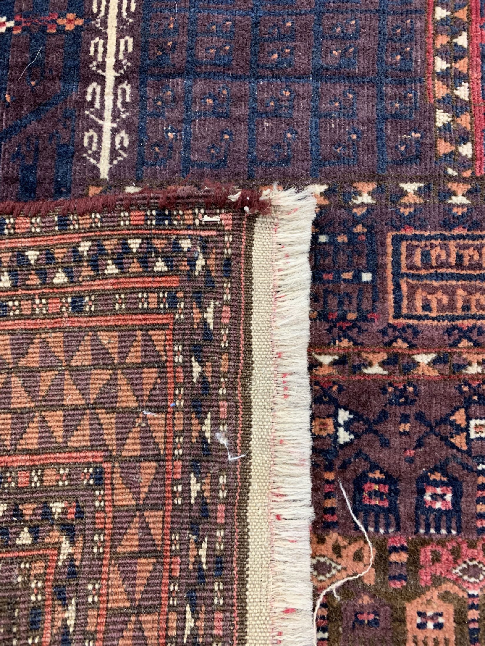 Detail e: Antiker Engsi, Turkmenistan, 19.Jhd, Wolle auf Wolle, ca. 147 x 122 cm, EHZ: 3