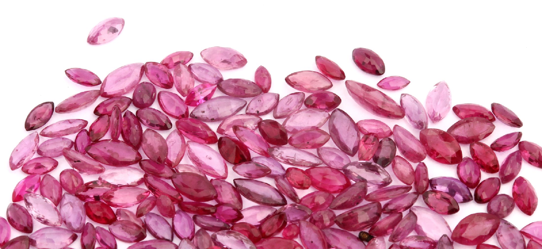 Detail a: Lot lose Rubin Navettes zus. ca. 31.26 ct, versch. Farben und Qualitäten, ähnliche Größen, Ausfassware