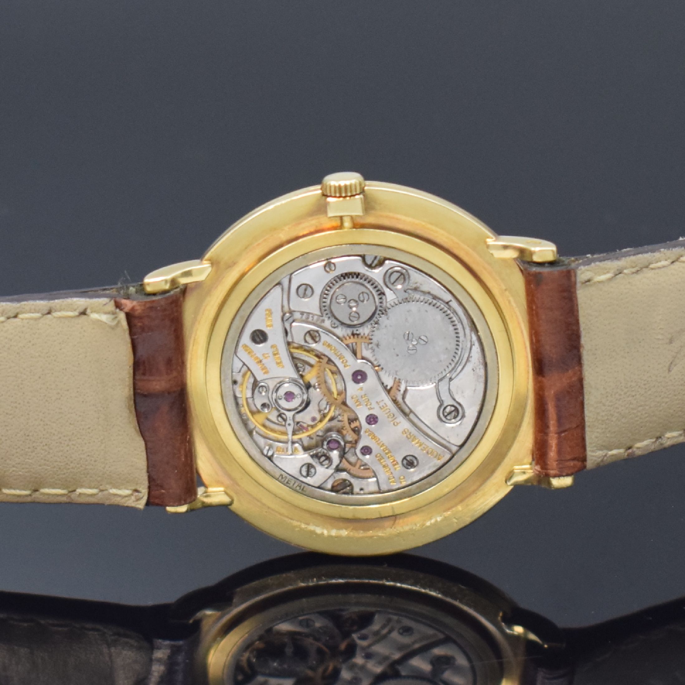 Detail d: AUDEMARS PIGUET seltene Armbanduhr "Disco Volante" in GG 750/000, Schweiz um 1955, Handaufzug, Boden aufgedr., Lünette m. Std.- Ind., ...