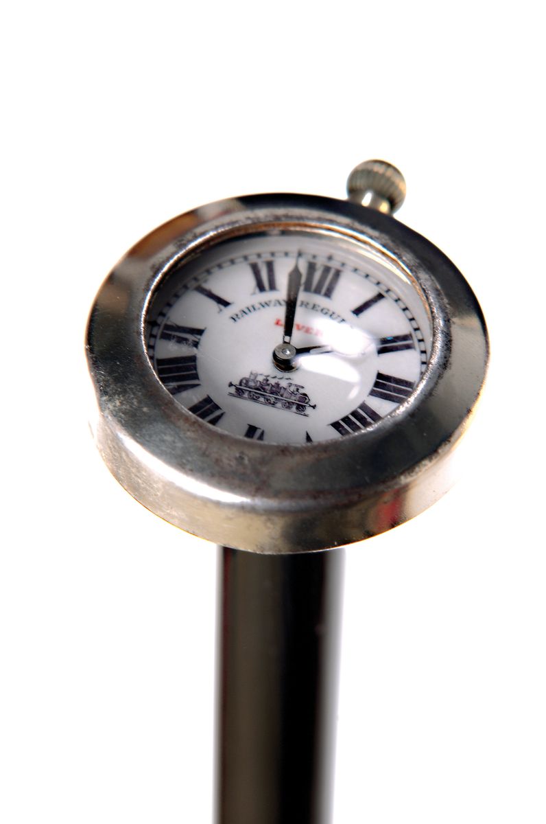 Systemstock mit Taschenuhr, Anfang 20.Jh., Knauf und Uhrengehäuse Metall, Gehäuse Rückdeckel gemarkt G.S.T.P. F059851, Uhr eingelegt in ...