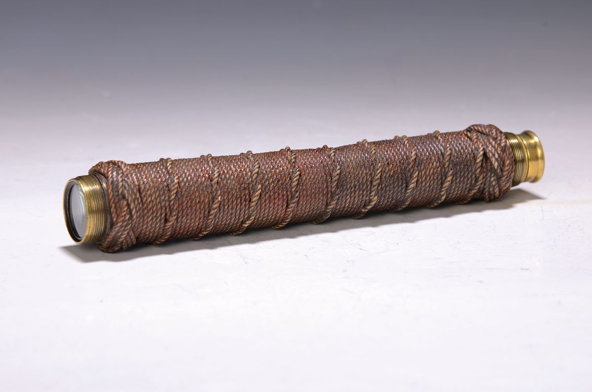 Detail a: Systemstock mit Fernglas, um 1900, Holzschuß, Griff aus gepechtem Tauwerk, abschraubbarer Griff als ausklappbares Fernglas, Messing Fernglas L. ...