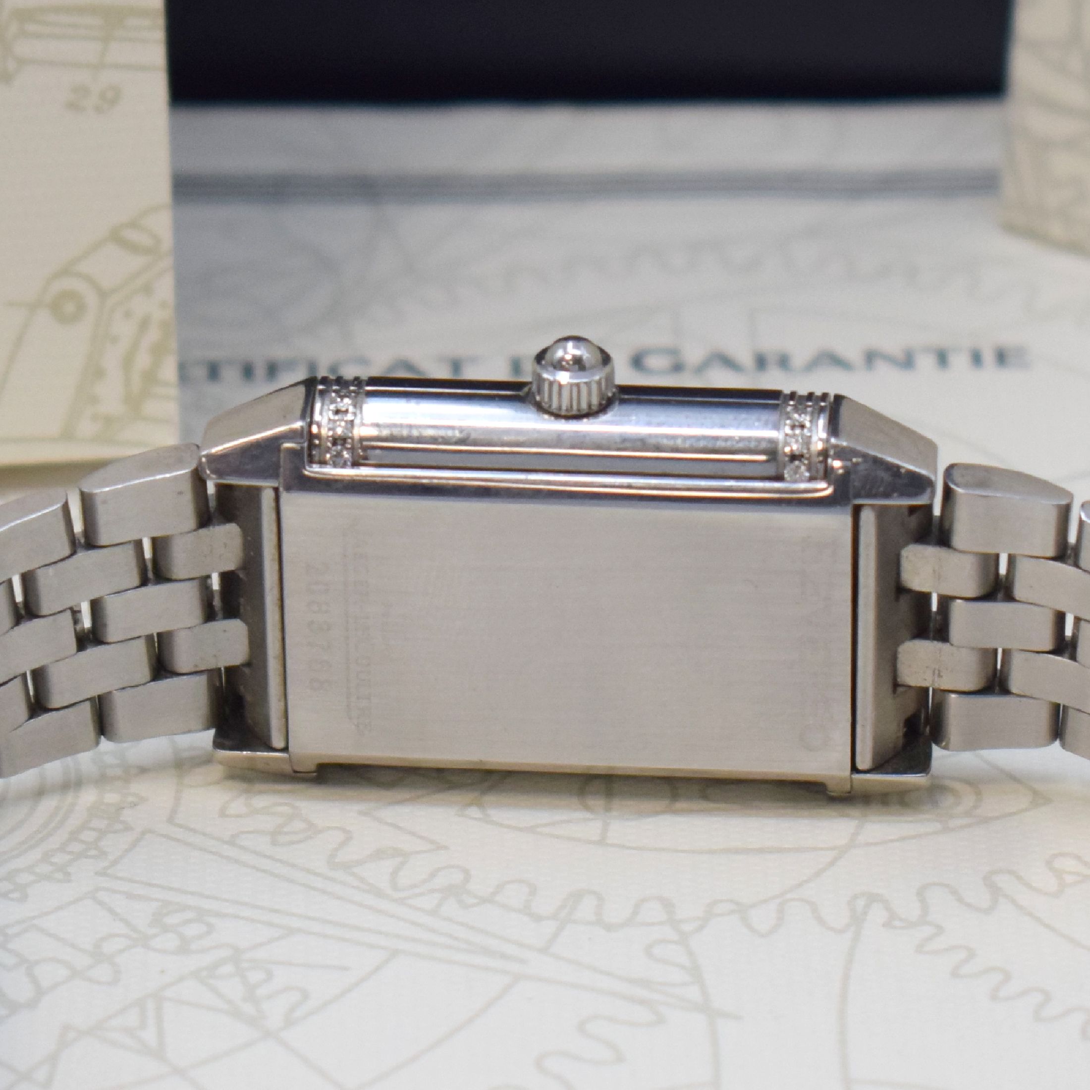 Detail e: Jaeger-LeCoultre Damenarmbanduhr Reverso Duetto Referenz 256.8.75, Handaufzug, Schweiz verk. lt. beil. Pap. 11/2002, im Edelstahl-Wendegeh., eine ...