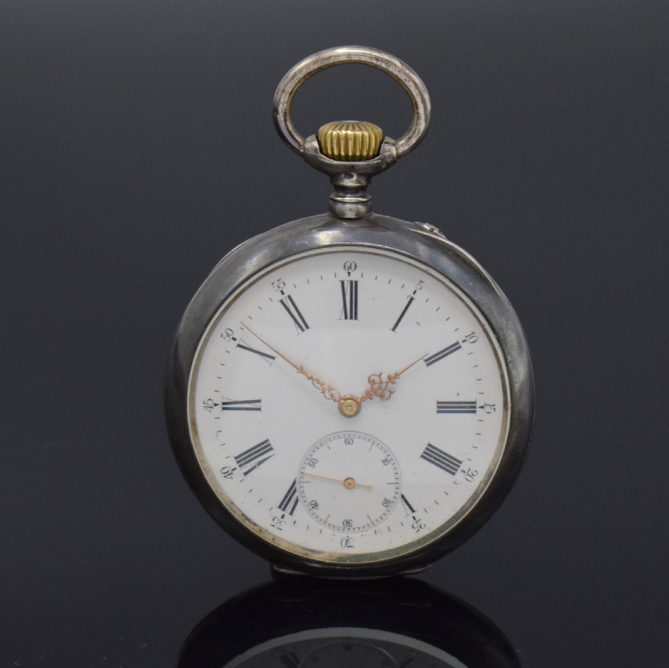 IWC Offene Taschenuhr in 800er Silber, Schweiz um 1900, teils angel. Geh. dell., guill. Rückdeckel m. Monogrammspiegel, Silbercuvette, ...