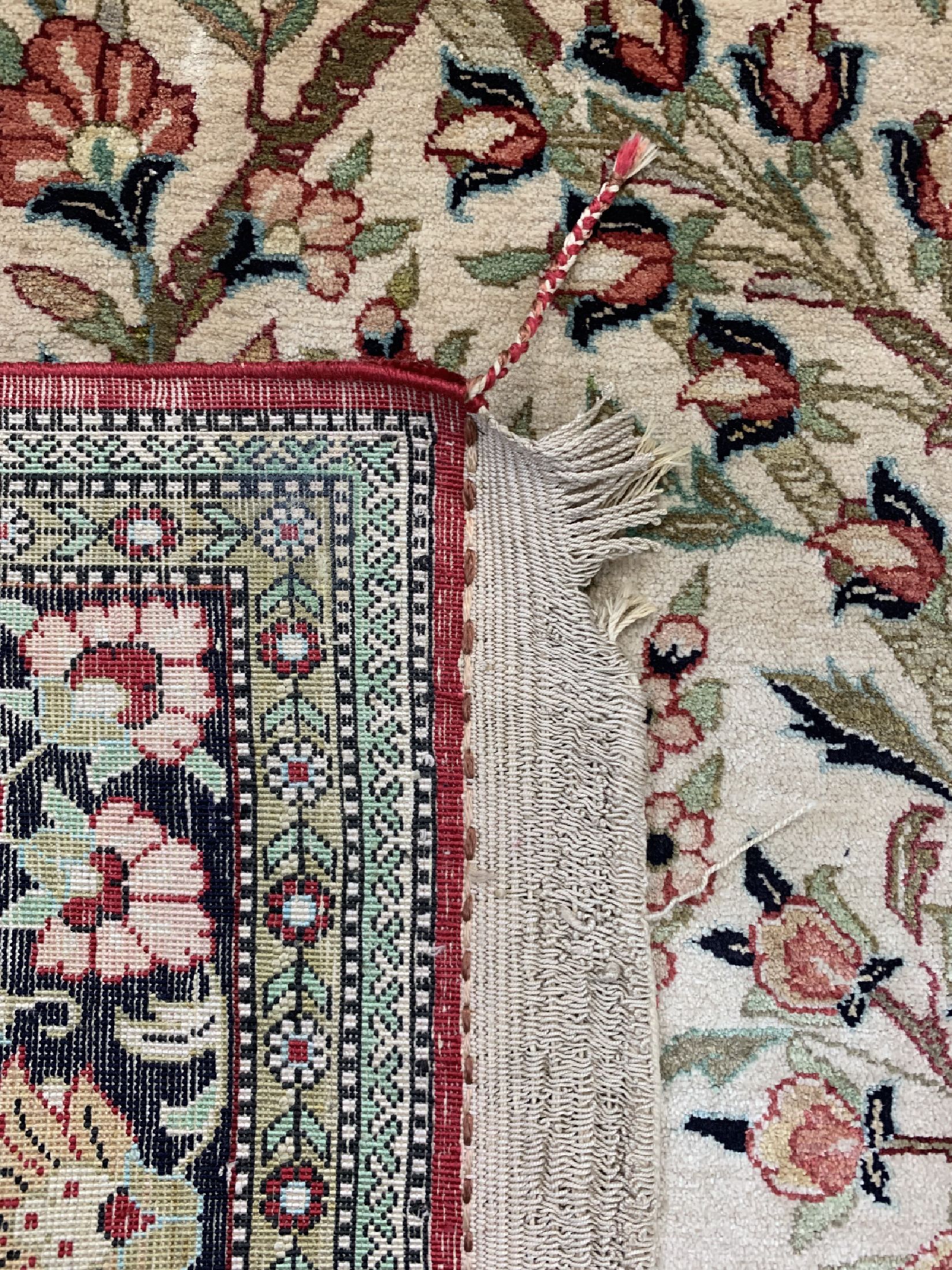 Detail e: Ghom Seide, Persien, um 1950, reine Naturseide, ca. 158 x 105 cm, EHZ: 2