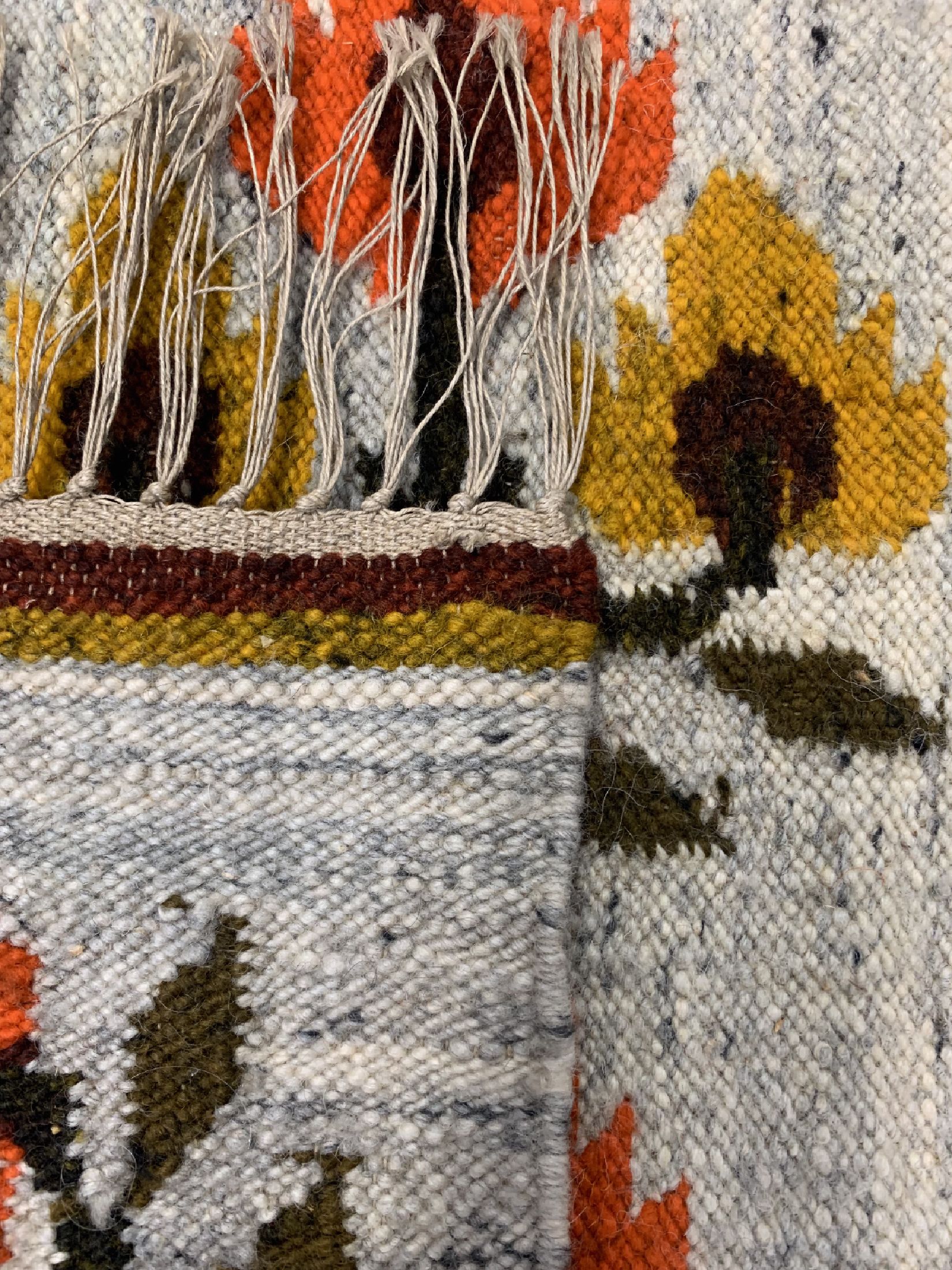 Detail d: Künstler Kelim, Polen, ca. 40 Jahre, Wolle auf Baumwolle, ca. 150 x 97 cm, EHZ: 1-2