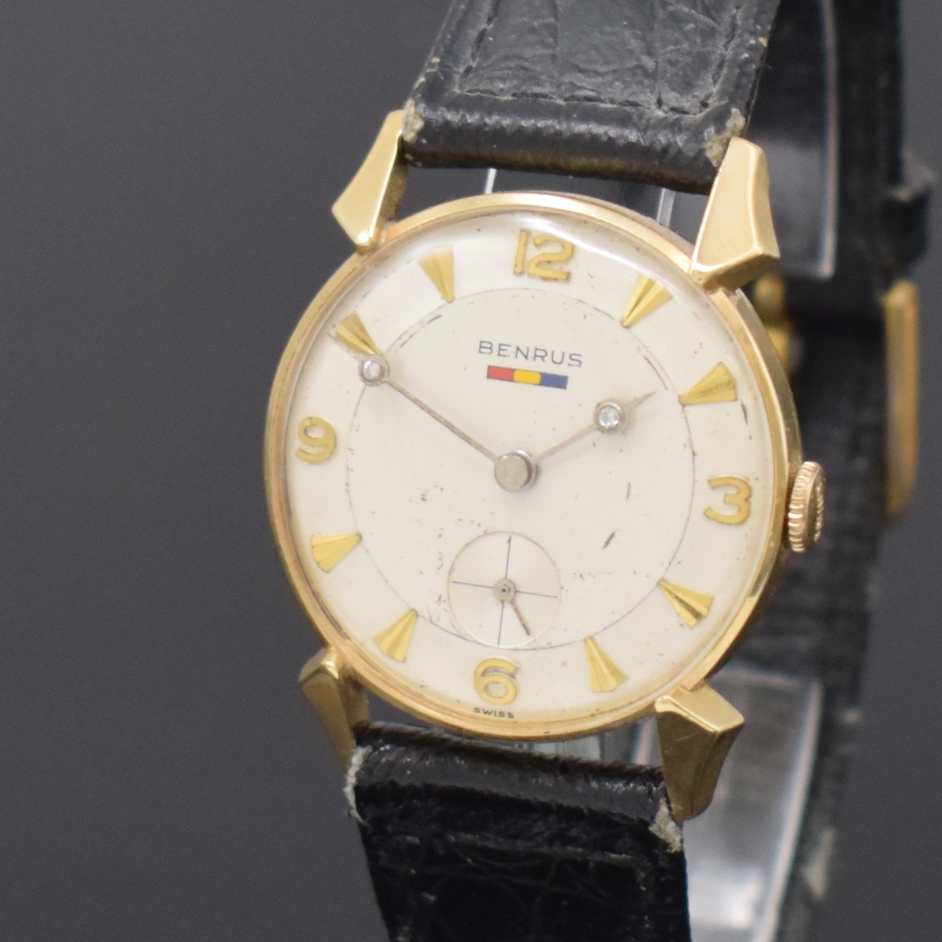 Detail b: BENRUS Armbanduhr in GG 585/000, Handaufzug, Schweiz/USA um 1955, vers. Zifferbl. m. gold. Indizes altersbed. fl., Zeiger m. Diamanten besetzt, rhod. ...