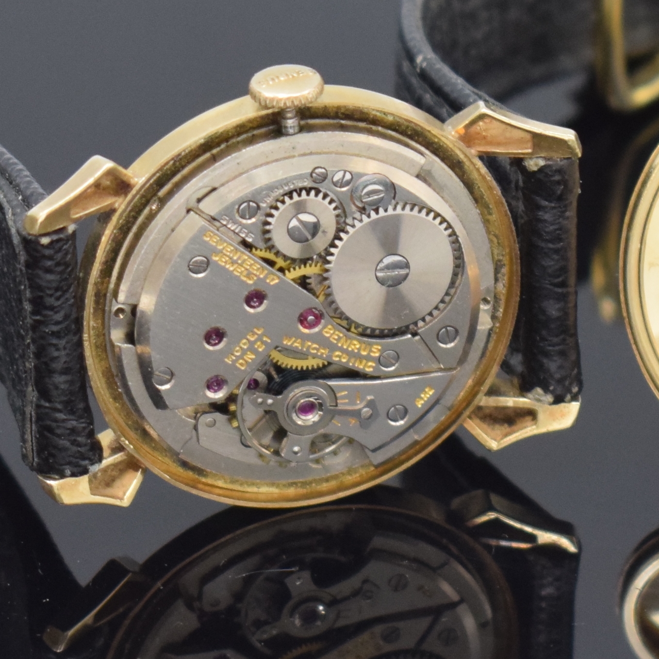 Detail f: BENRUS Armbanduhr in GG 585/000, Handaufzug, Schweiz/USA um 1955, vers. Zifferbl. m. gold. Indizes altersbed. fl., Zeiger m. Diamanten besetzt, rhod. ...