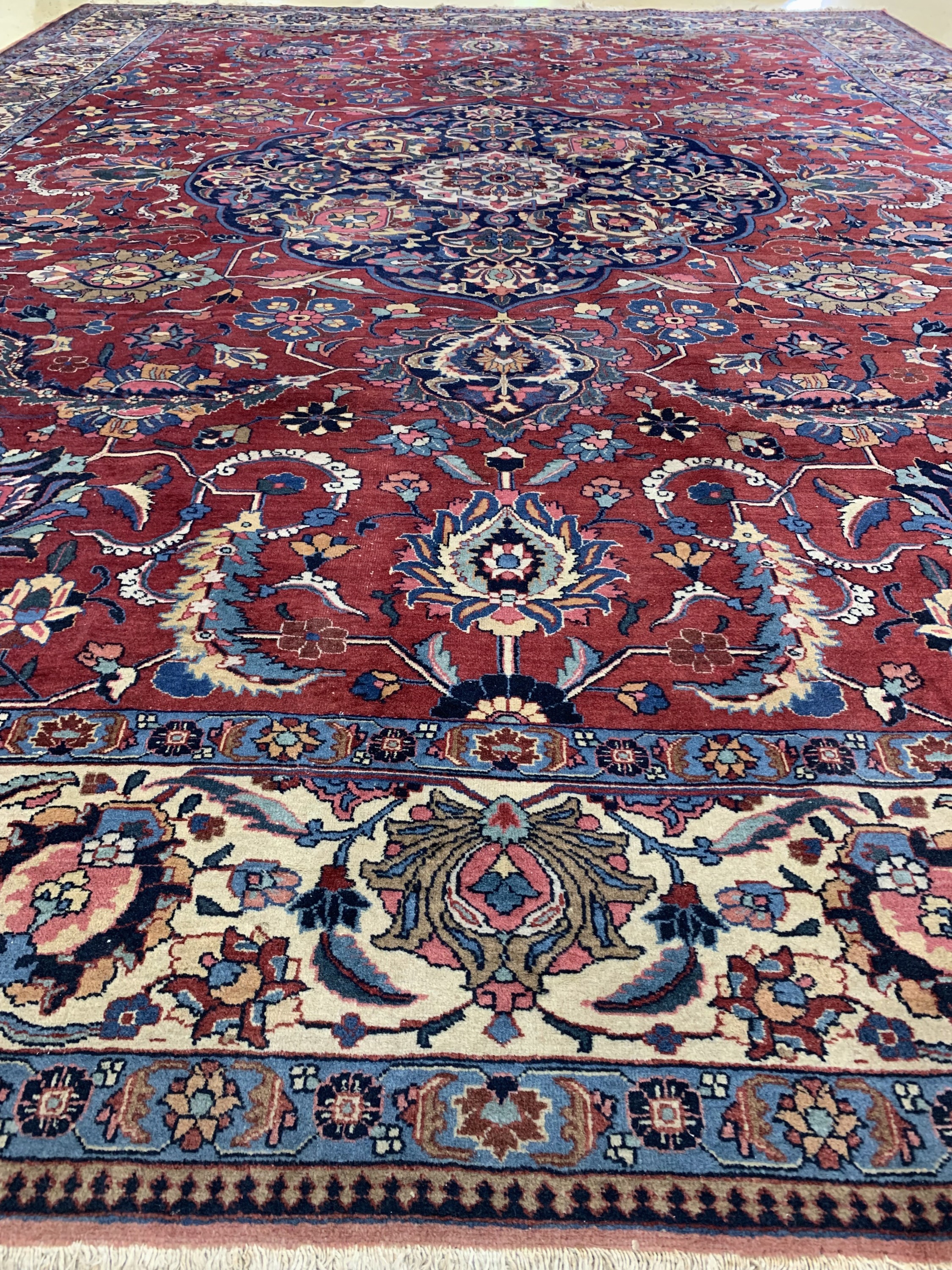 Detail e: Täbriz alt, Persien, um 1950, Wolle auf Baumwolle, ca. 470 x 353 cm, EHZ: 3