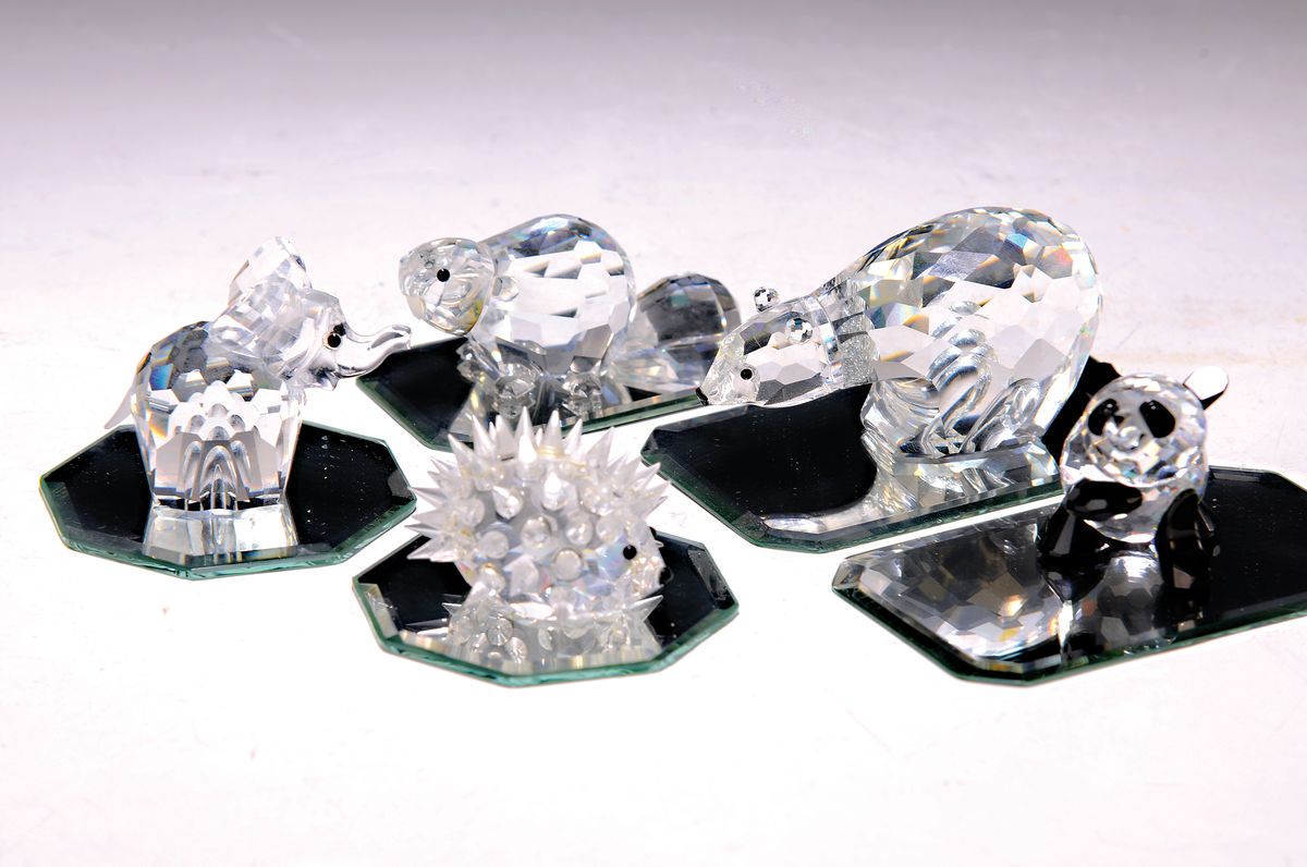 5 Swarovski-Figuren, facettiertes Kristallglas, Panda, Elefant, Igel, Biber, Bär, ca. 3.5-4.5cm