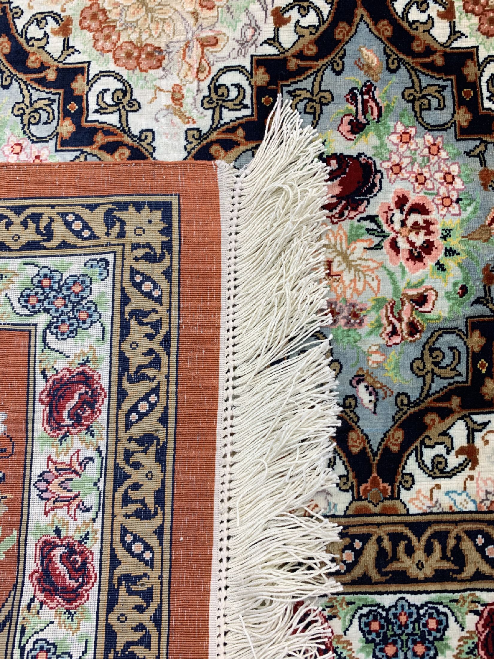 Detail f: Ghom Seide Sehr fein Persien, signiert(Djavadi), ca. 40 Jahre, reine Naturseide, ca. 214 x 135 cm, ca. 1,2 Mio. Kn/qm, EHZ: 1-2