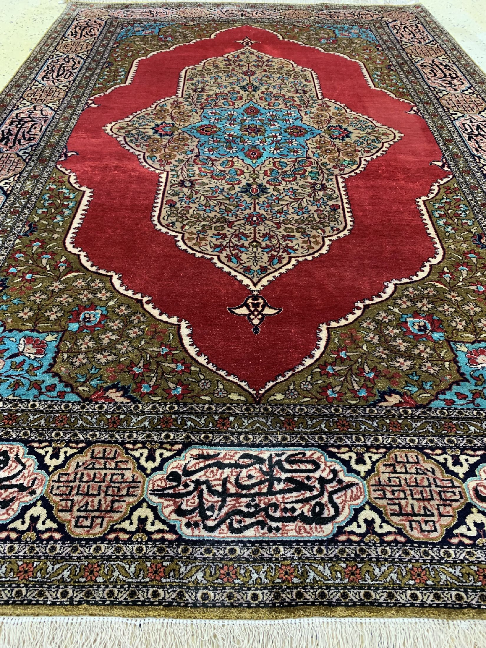 Detail d: Ghom Seide alt, Persien, um 1950, reine Naturseide, ca. 210 x 140 cm, EHZ: 1-2