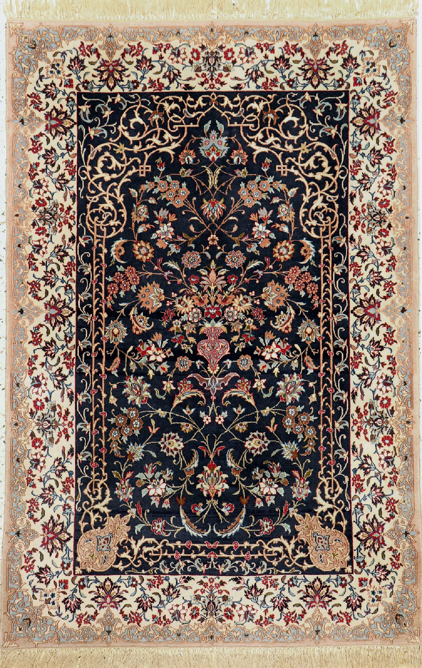 Esfahan fein, Persien, um 1960, Korkwolle mit und auf Seide, ca. 163 x 108 cm, ca. 1,0 Mio. Kn/qm, EHZ: 1-2