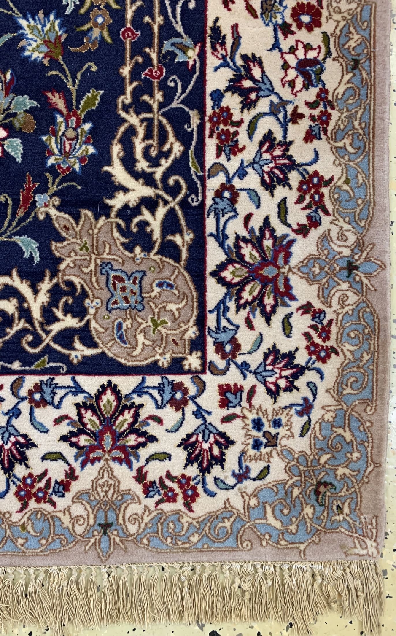 Detail a: Esfahan fein, Persien, um 1960, Korkwolle mit und auf Seide, ca. 163 x 108 cm, ca. 1,0 Mio. Kn/qm, EHZ: 1-2