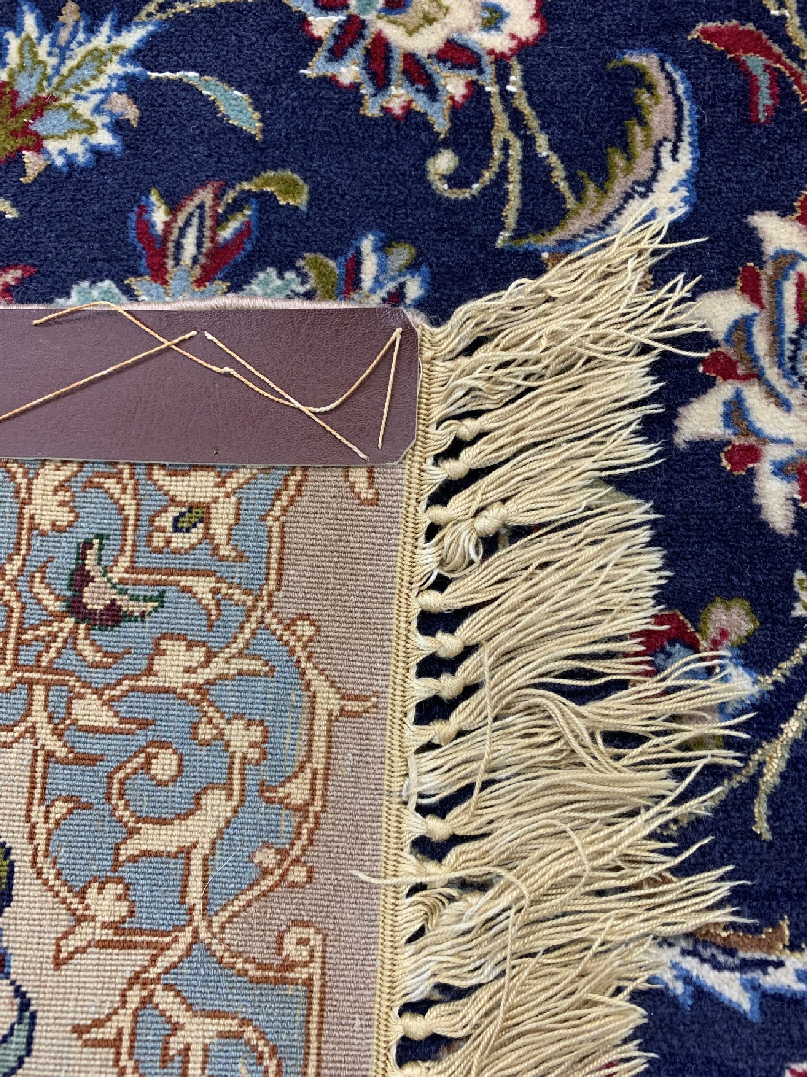 Detail e: Esfahan fein, Persien, um 1960, Korkwolle mit und auf Seide, ca. 163 x 108 cm, ca. 1,0 Mio. Kn/qm, EHZ: 1-2