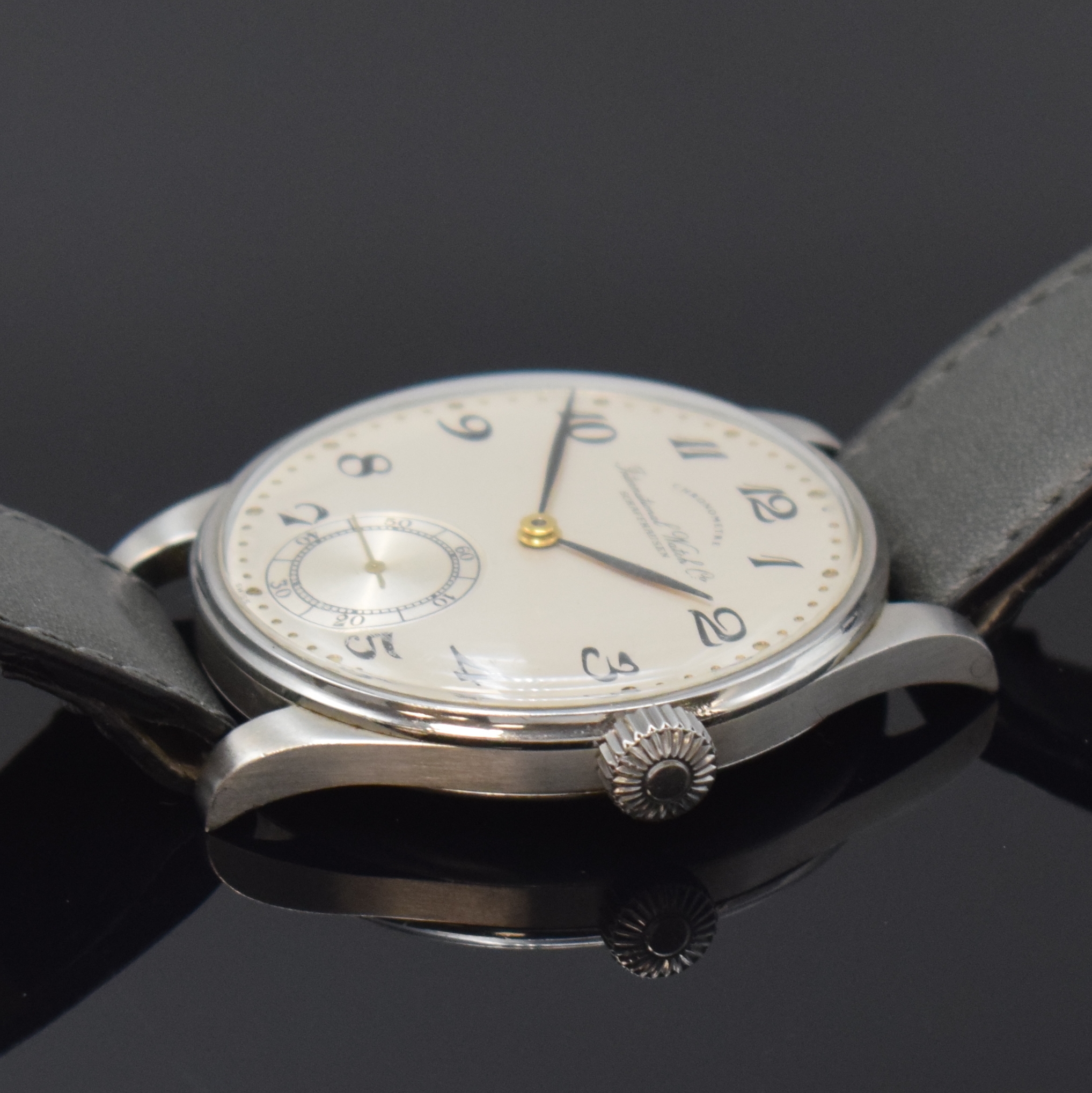 Detail c: IWC sehr seltene große Herrenarmbanduhr sogenannte Portugieser der 1. Generation, Schweiz um 1935, Handaufzug, Edelstahlgeh., Boden aufgedr., ...