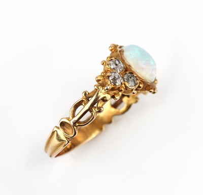26745540d - 14 kt Gold Opal-Diamant-Ring, um 1870