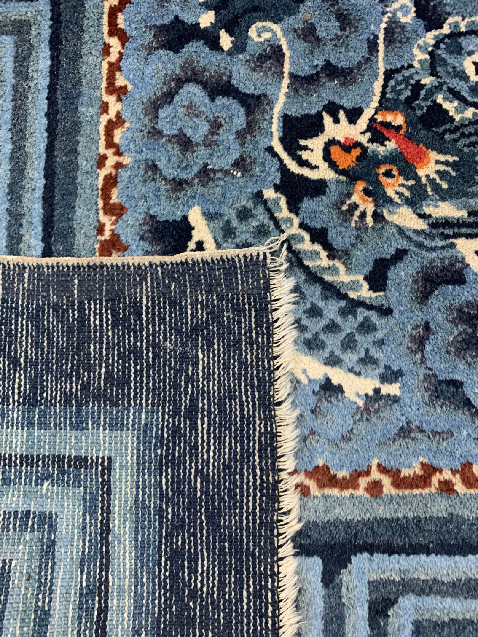 Detail e: Antiker"Drachen-Teppich", China, um 1900, Wolle auf Baumwolle, ca. 180 x 250 cm, EHZ: 1-2