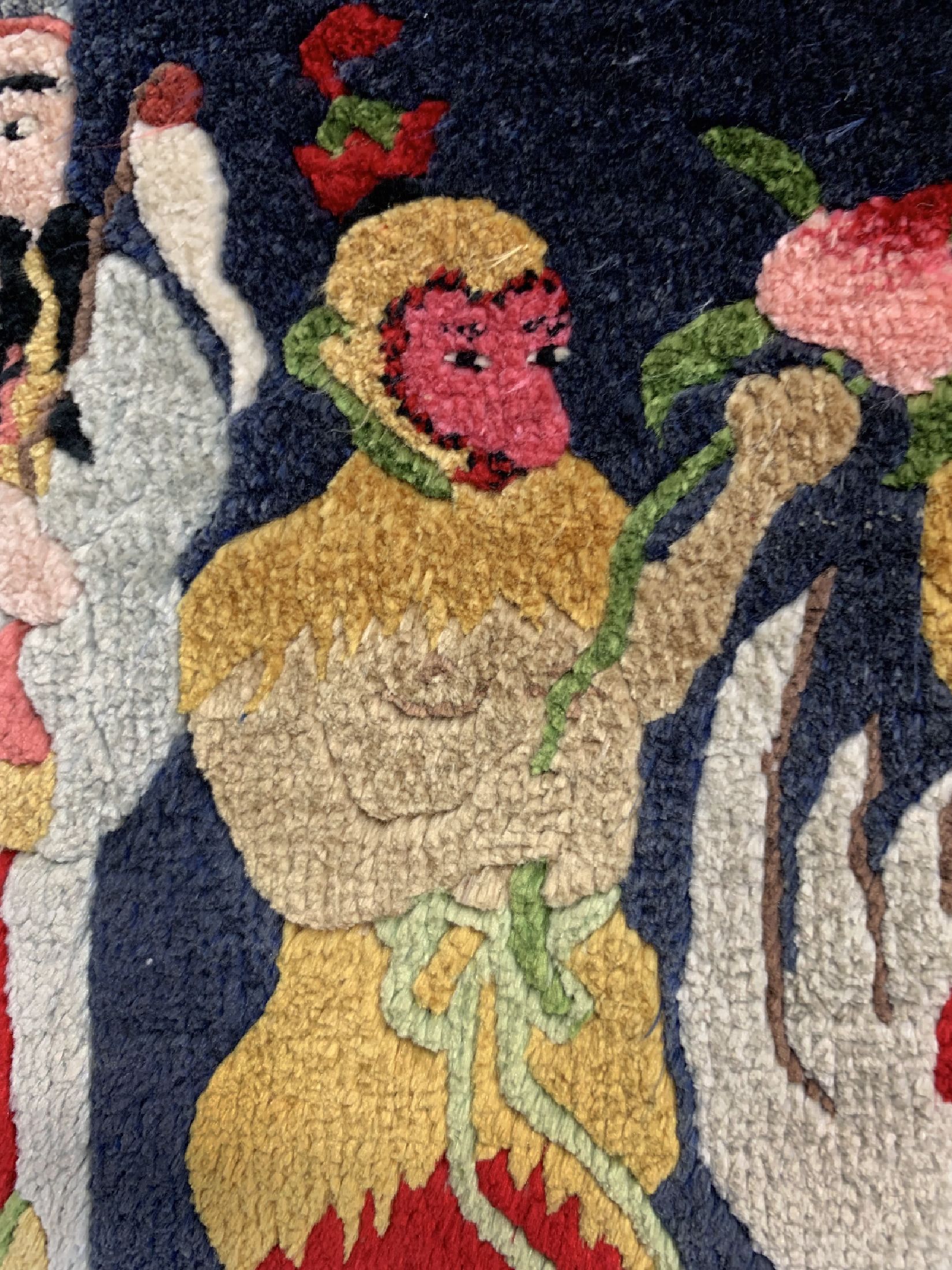Detail e: Seiden Peking"11 Heilige", China, signiert, um 1950, reine Naturseide, ca. 64 x 125 cm, EHZ: 1-2