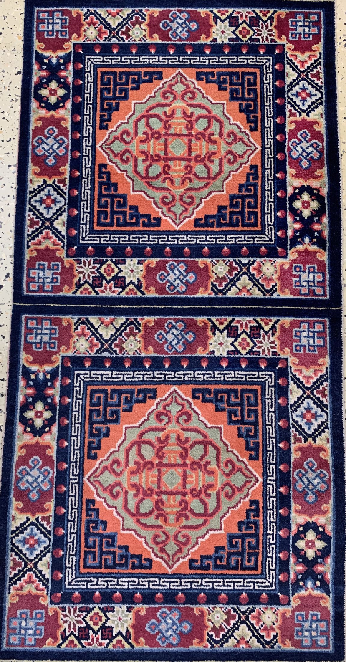 Detail a: Ning-Hsia"Sitzbank-Teppiche", antik, China,um 1900, Wolle auf Baumwolle, ca. 390 x 66 cm,EHZ: 1-2