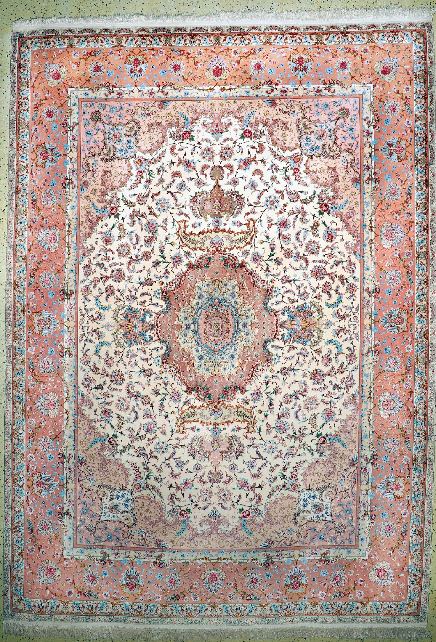 Täbriz fein(70 Raj), Persien, ca. 40 Jahre,Korkwolle mit und auf Seide, ca. 325 x 250 cm,ca. 1,0 Mio. Kn/qm, EHZ: 1-2