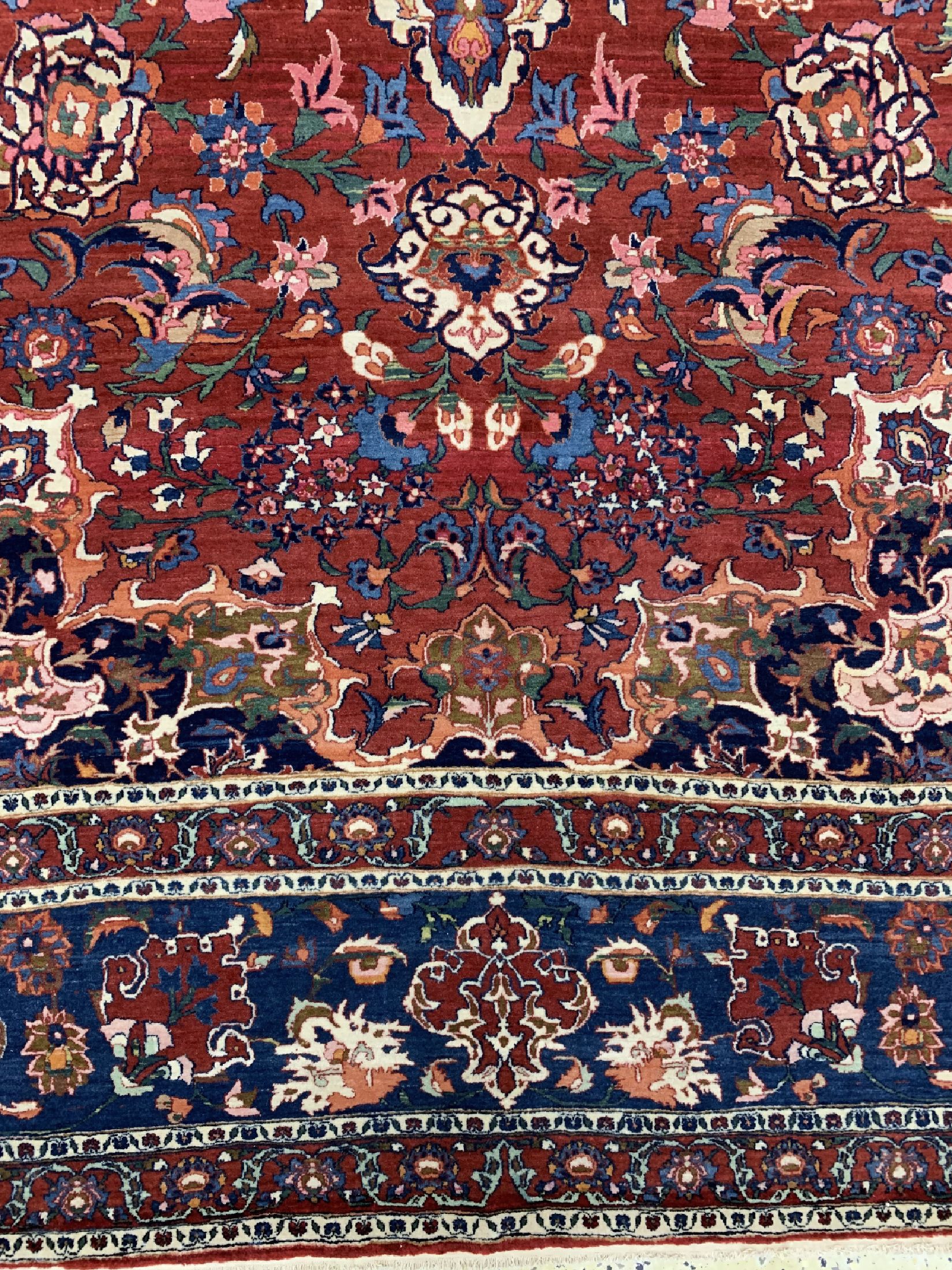 Detail e: Esfahan fein antik, Persien, datiert 1322(1901), Korkwolle auf Baumwolle, ca. 410 x305 cm, EHZ: 1-2