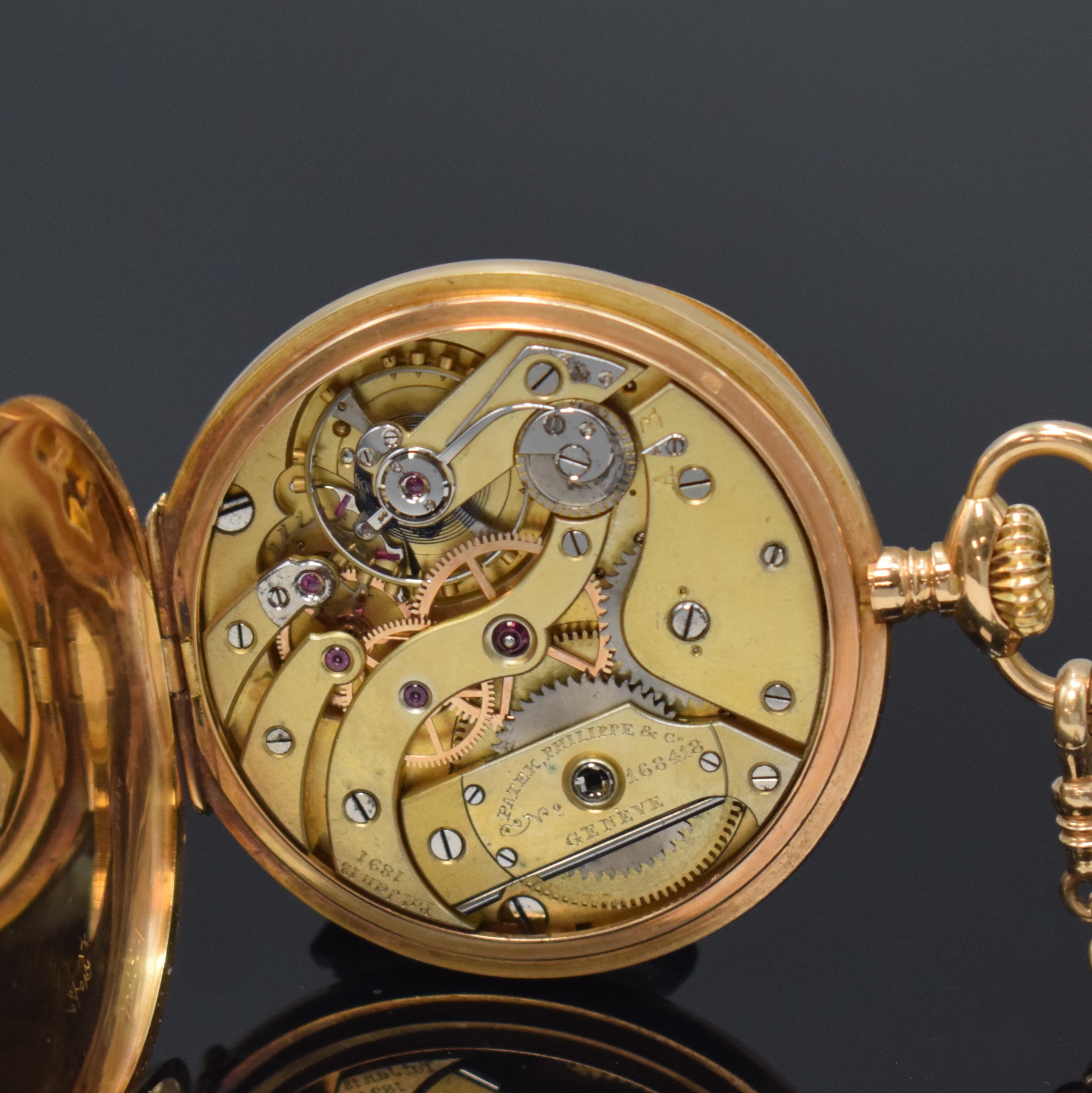 Detail d: PATEK PHILIPPE Gondolo Taschenuhr in RoseG 750/000, Schweiz um 1915, guill. Geh., Cuvette fehlt, 2-tlg. Emailzifferbl. m. röm. Zahlen, Zeiger ...