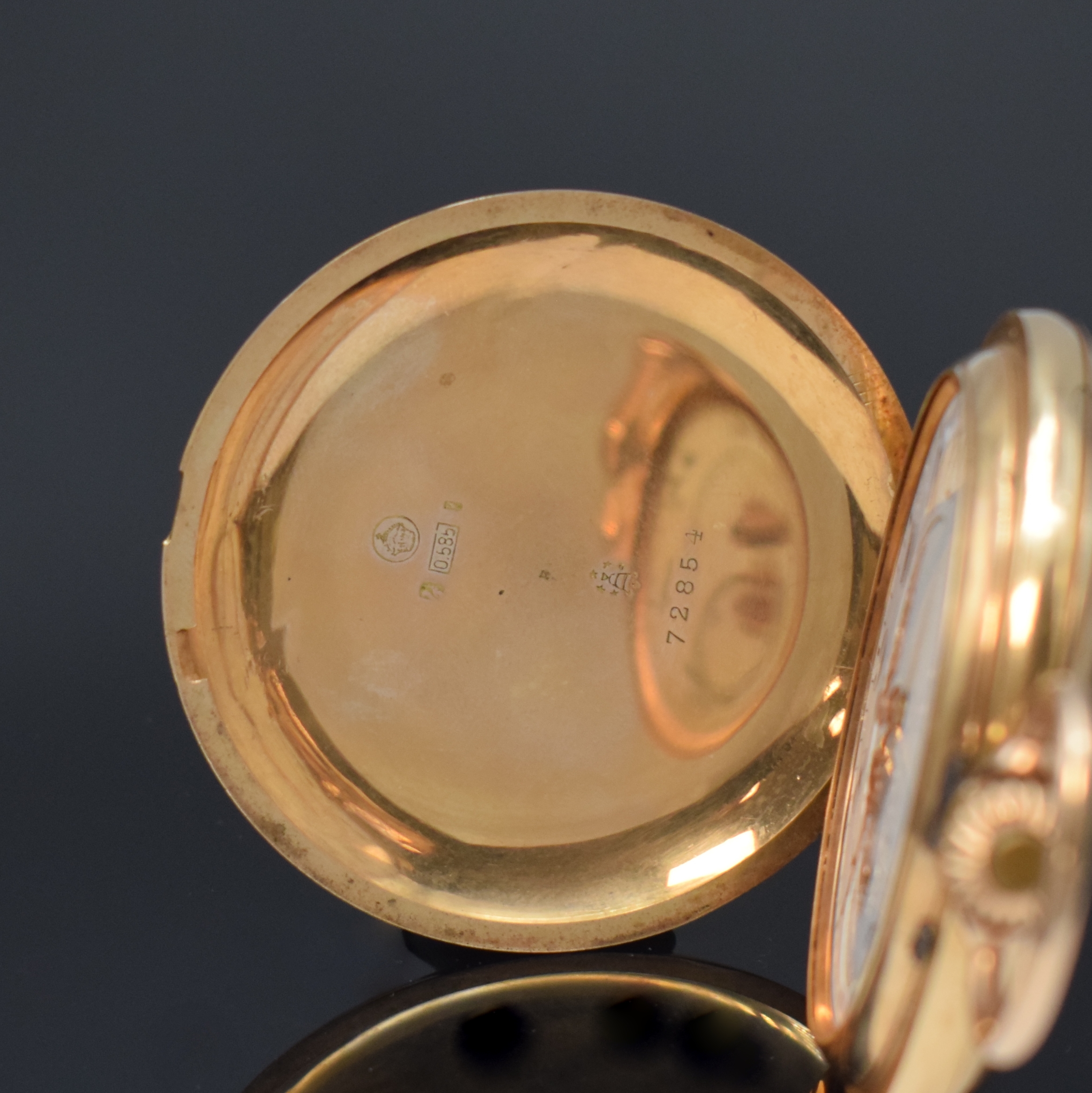 Detail a: UNION GLOCKE Herrensavonette in RoséG 585/000, Schweiz um 1910, guill. 3-Deckel Goldgeh. dell., Monogramm-Grav. auf dem Sprungdeckel, 3-tlg. ...