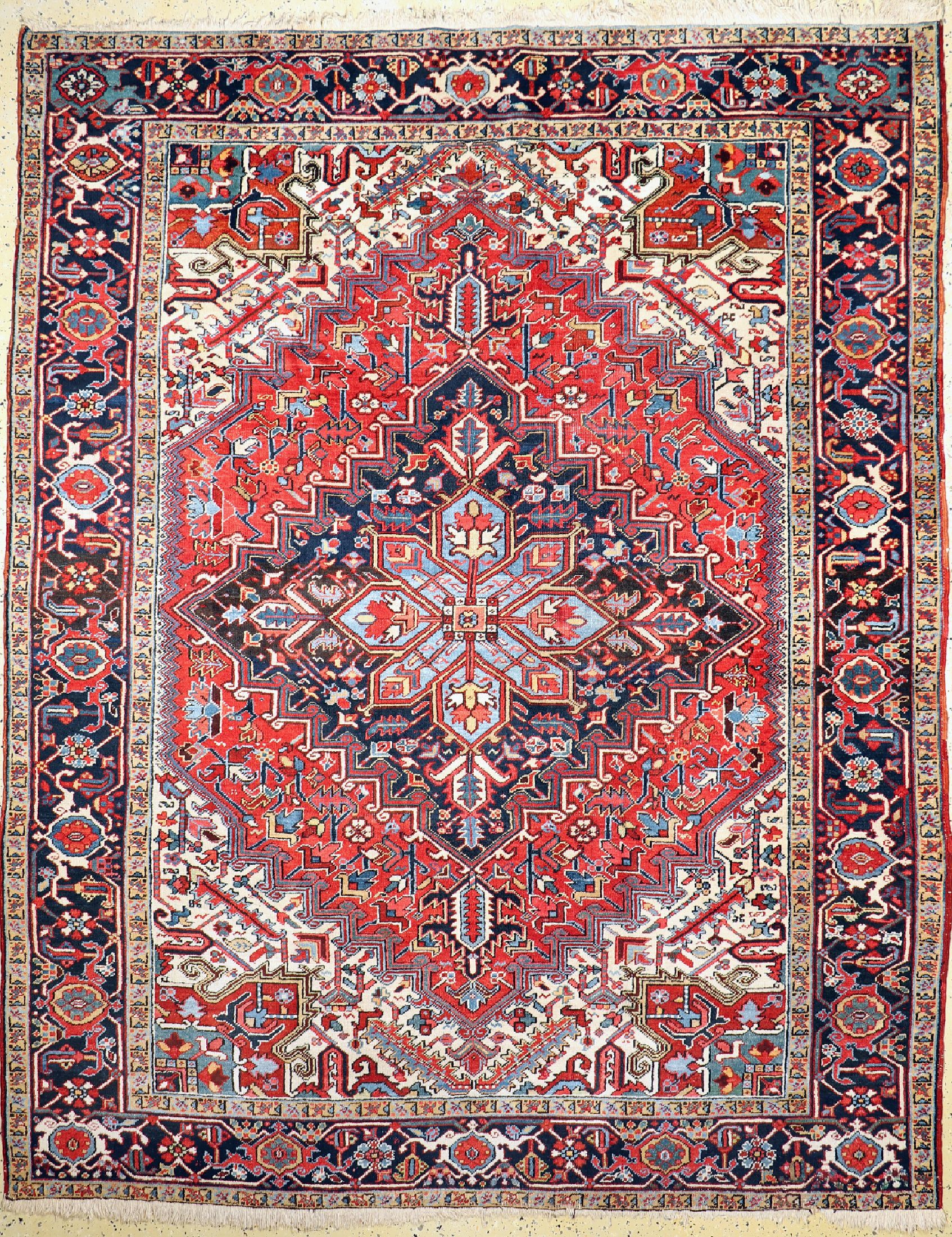 Heriz alt, Persien, um 1930, Wolle auf Baumwolle, ca. 300 x 243 cm, EHZ: 3