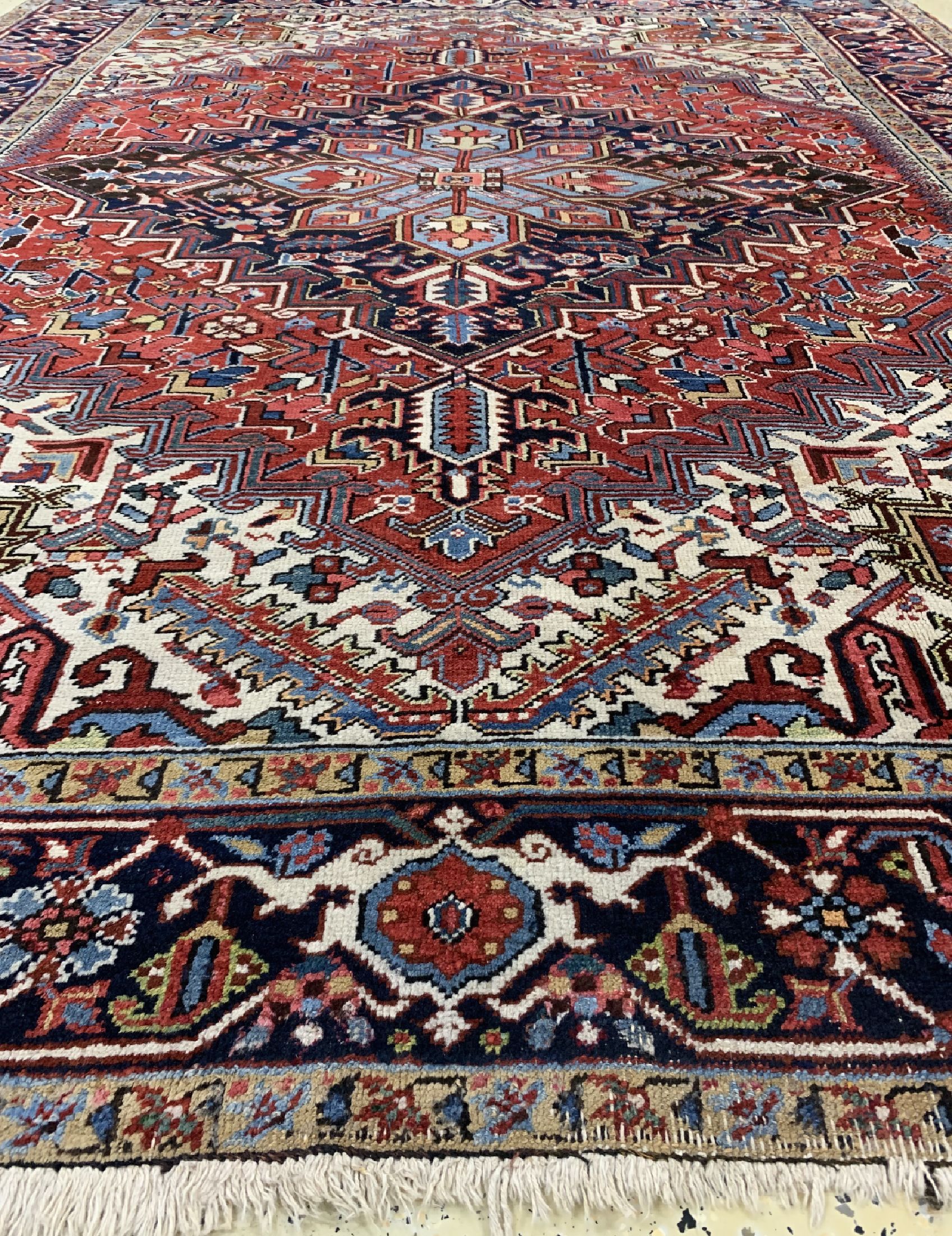 Detail d: Heriz alt, Persien, um 1930, Wolle auf Baumwolle, ca. 300 x 243 cm, EHZ: 3