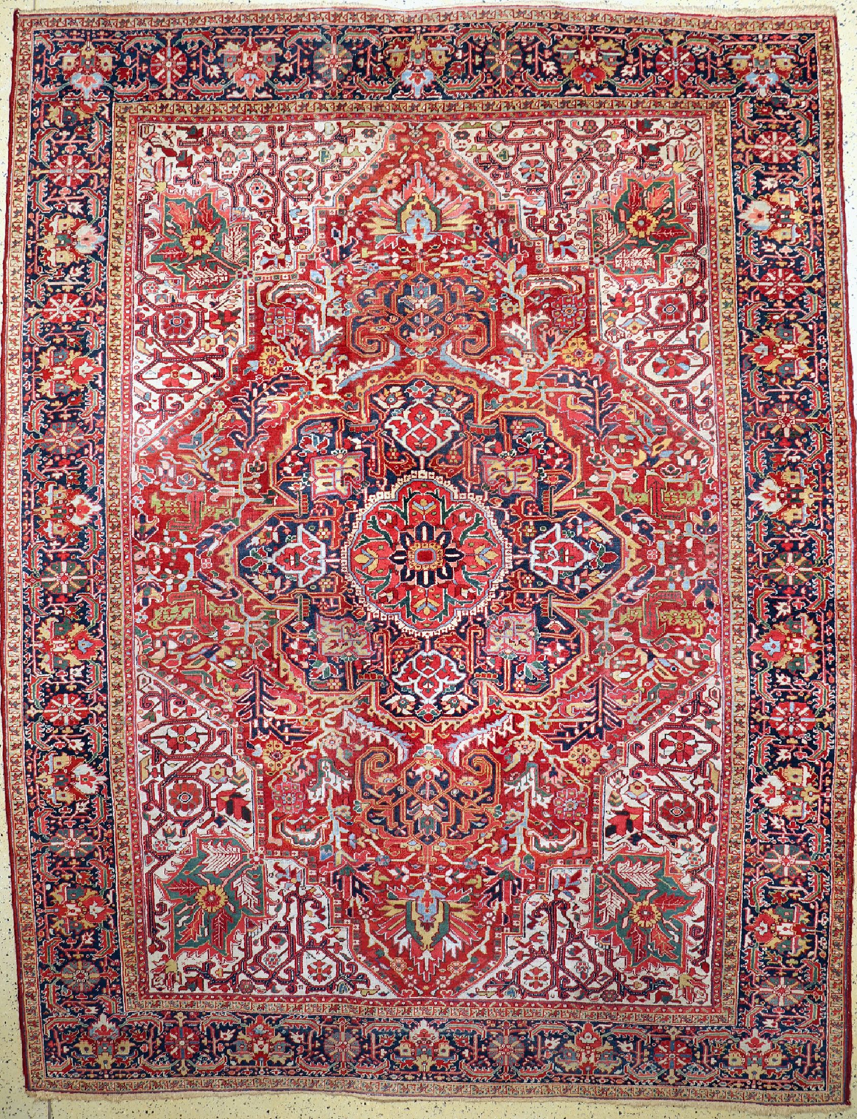 Heriz alt, Persien, um 1940, Wolle auf Baumwolle, ca. 380 x 300 cm, EHZ: 3