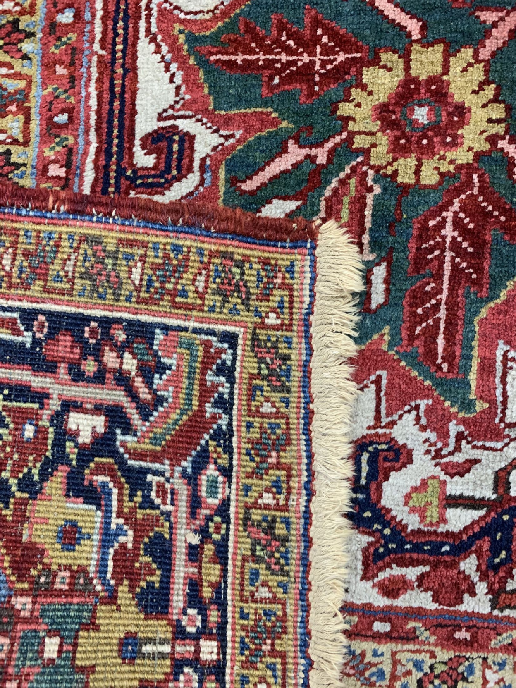 Detail d: Heriz alt, Persien, um 1940, Wolle auf Baumwolle, ca. 380 x 300 cm, EHZ: 3