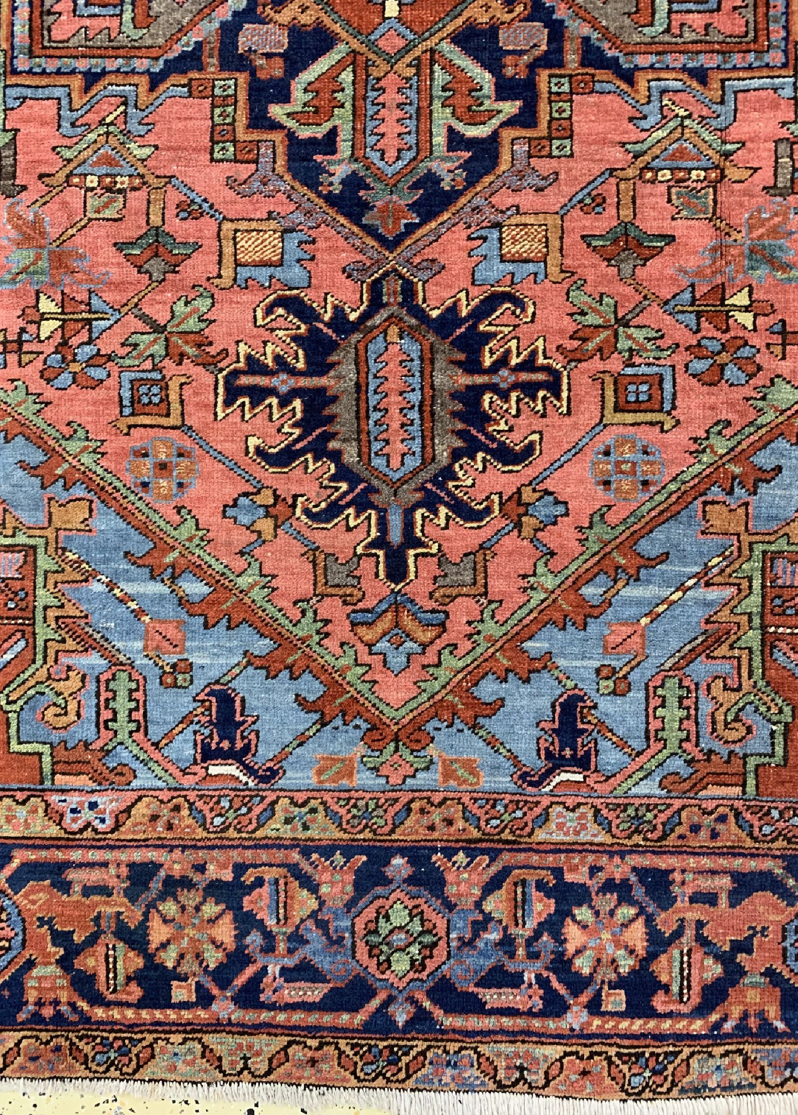 Detail b: Heriz alt, Persien, um 1940, Wolle auf Baumwolle, ca. 302 x 217 cm, EHZ: 3