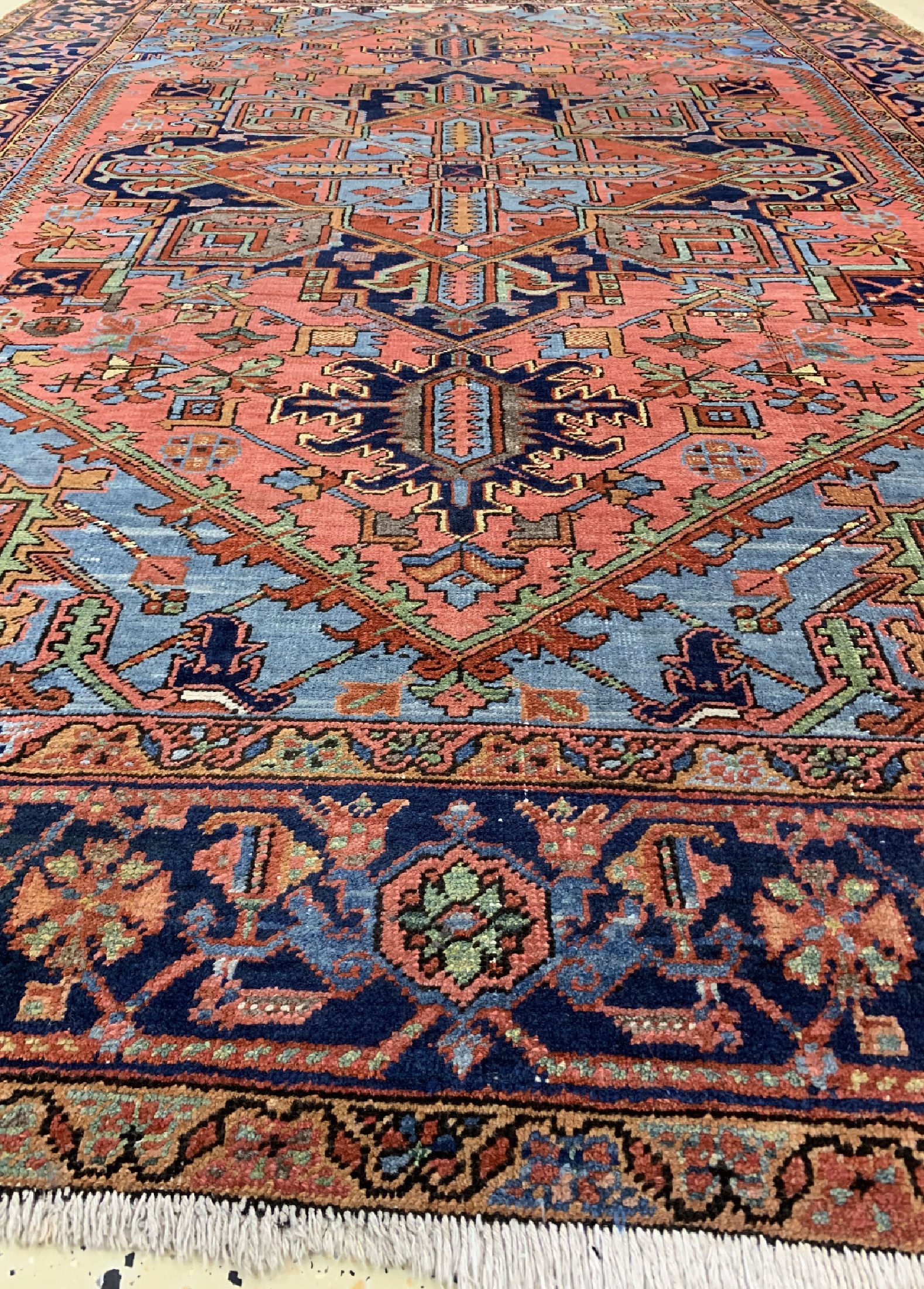 Detail d: Heriz alt, Persien, um 1940, Wolle auf Baumwolle, ca. 302 x 217 cm, EHZ: 3