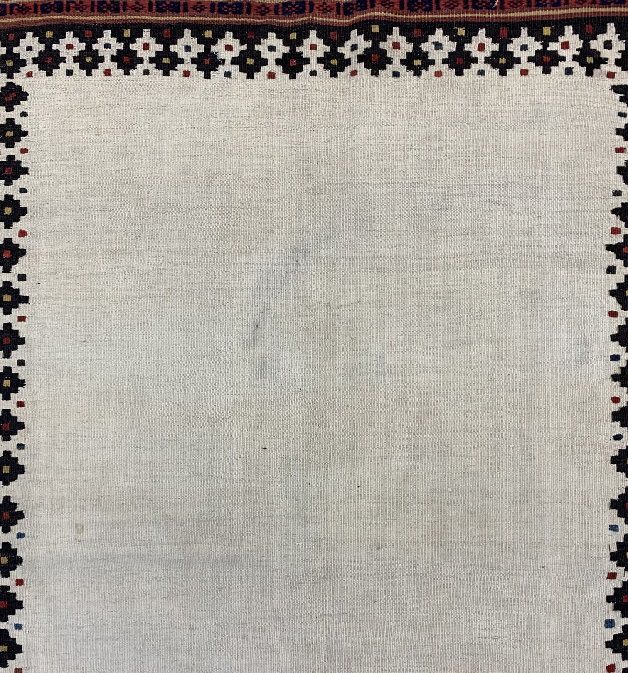 Detail b: Ghaschgai Sofreh, Persien, um 1940, Wolle auf Wolle, ca. 160 x 100 cm, Reinigungsbedürftig, EHZ: 1-2