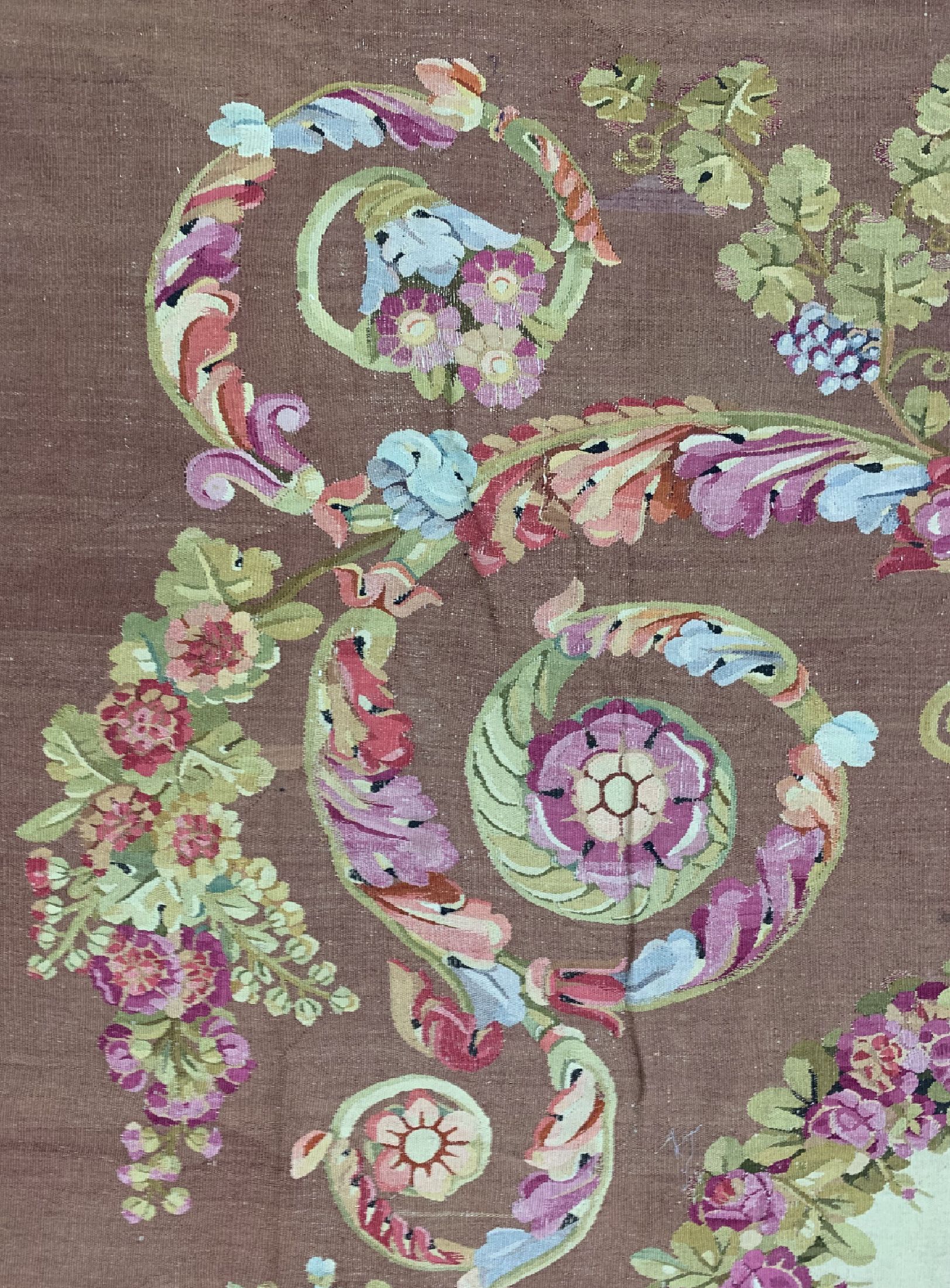 Detail f: Antiker Aubusson"Flachgewebt" Frankreich, 19.Jhd, Wolle auf Baumwolle, ca. 540 x 340 cm,EHZ: 3