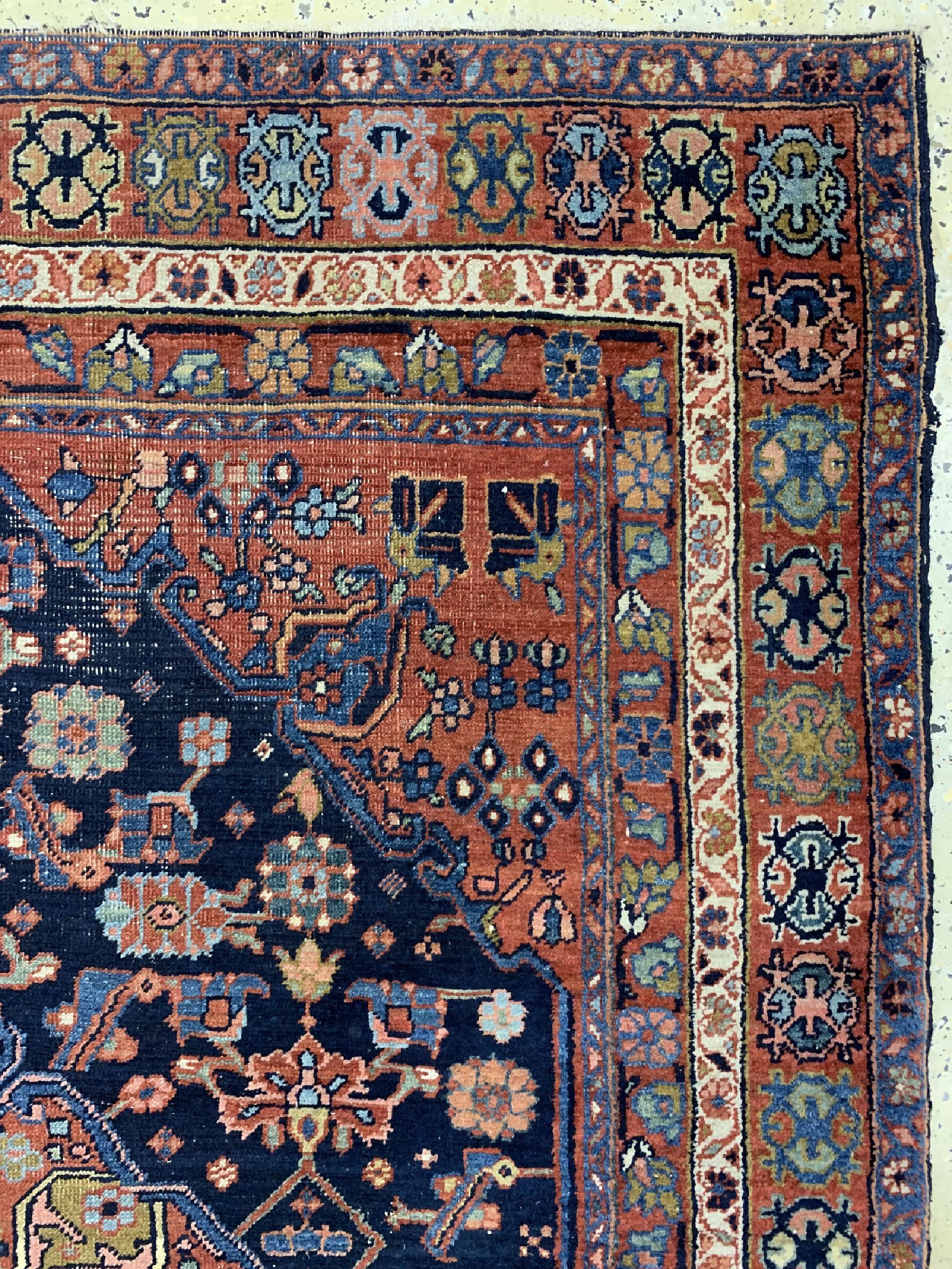 Detail c: Antiker Heriz, Persien, um 1900, Wolle auf Baumwolle, ca. 182 x 150 cm, EHZ: 4