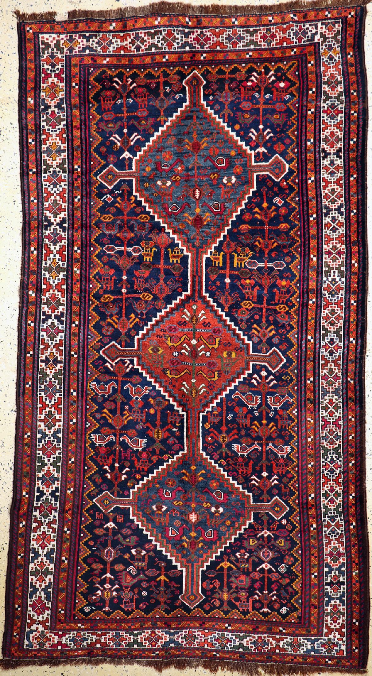 Louri Ghaschgai, Persien, um 1930/1940, Wolle auf Wolle, ca. 280 x 160 cm, EHZ: 2, (minimal restauriert)