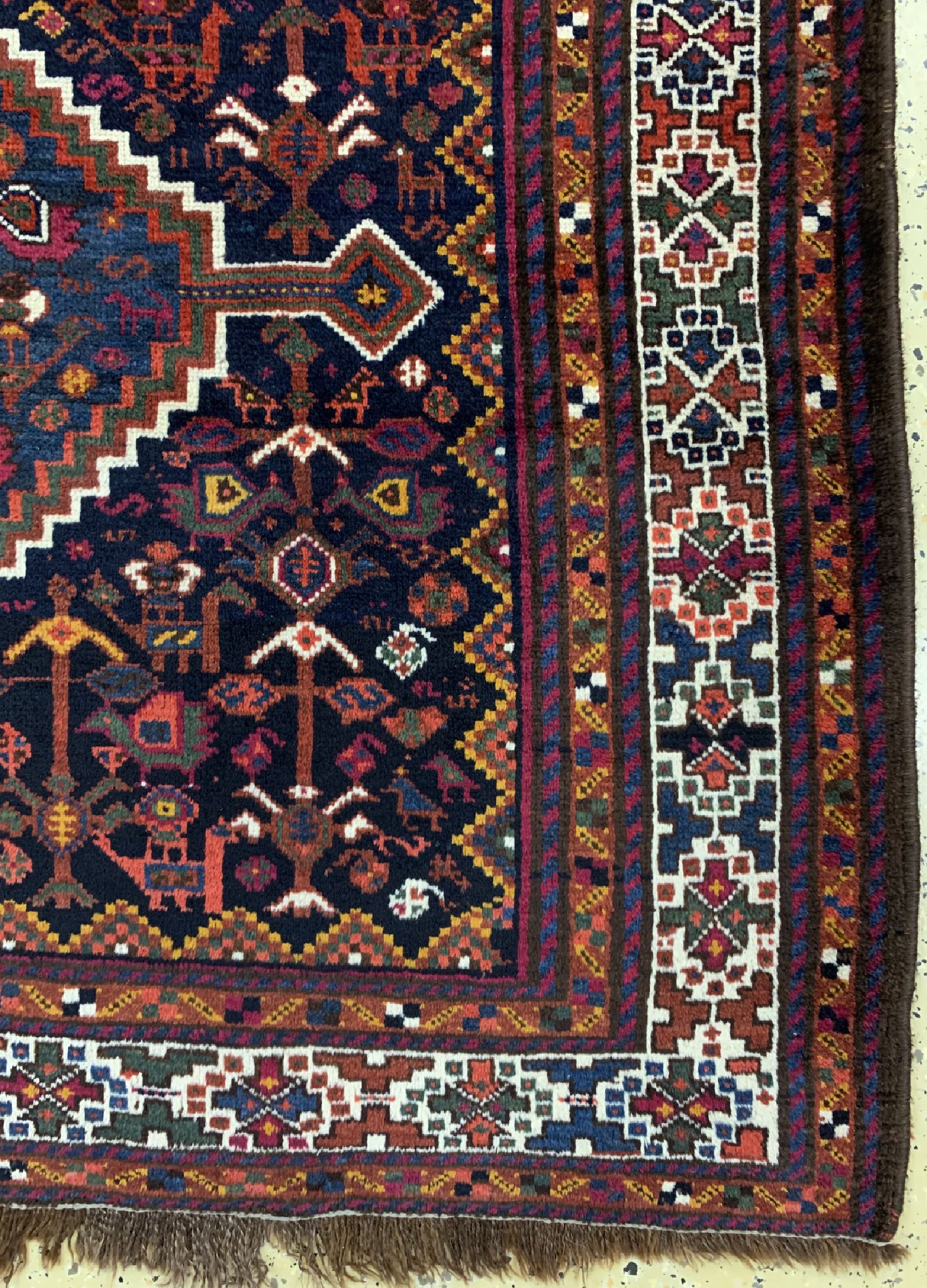 Detail a: Louri Ghaschgai, Persien, um 1930/1940, Wolle auf Wolle, ca. 280 x 160 cm, EHZ: 2, (minimal restauriert)