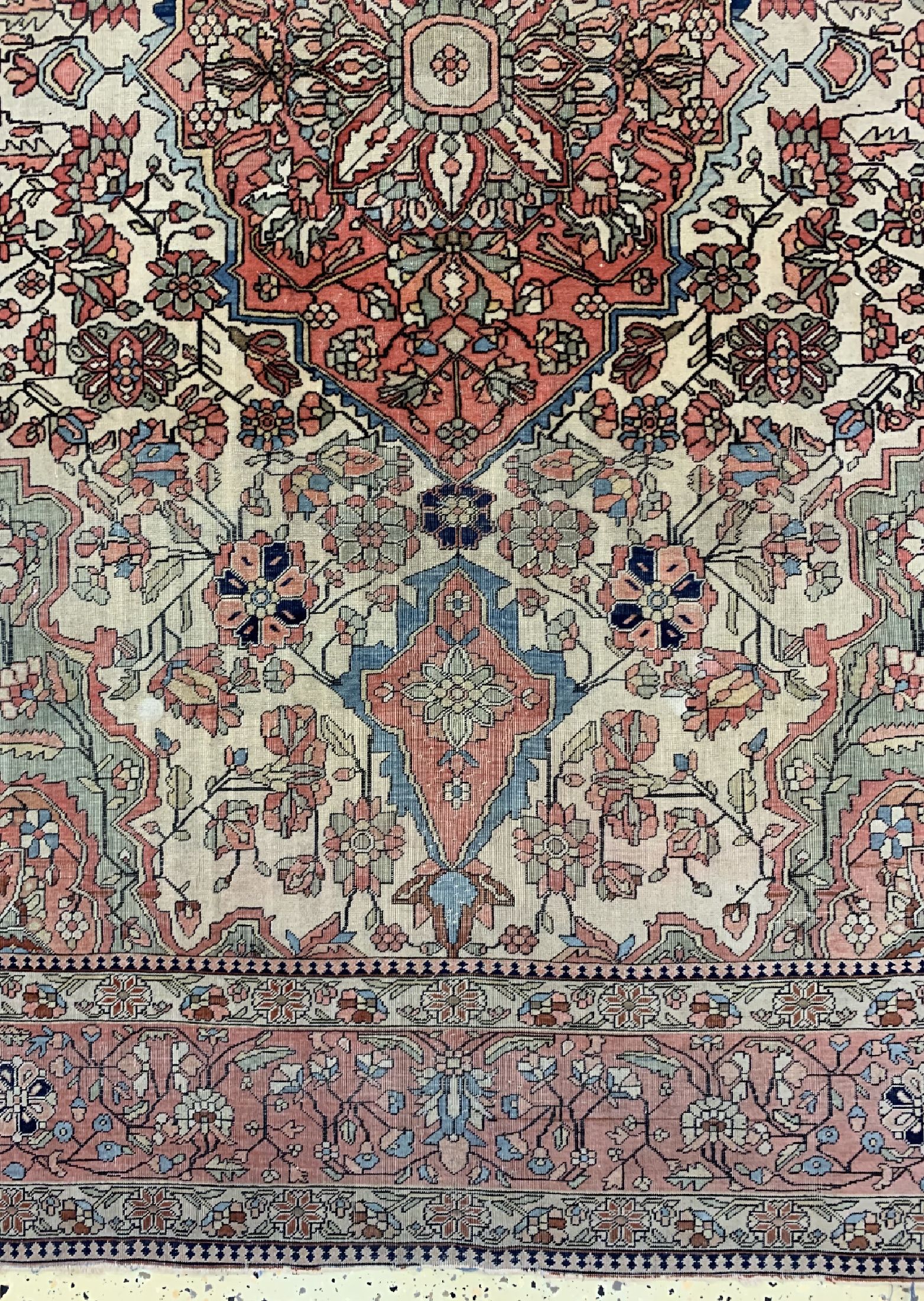 Detail b: Antiker Mohteschem, Persien, 19.Jhd, Wolle auf Baumwolle, ca. 190 x 135 cm, EHZ: 4