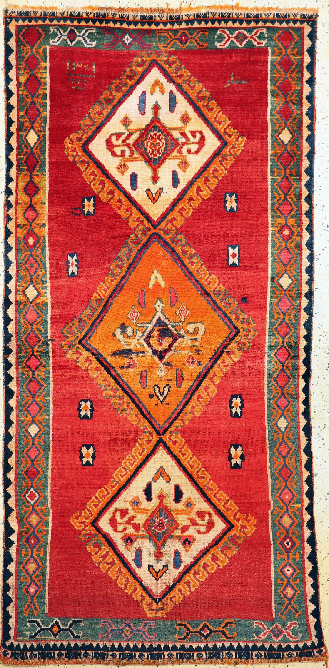Louri Gabbeh, Persien, datiert 1371(1950), Wolle auf Wolle, ca. 235 x 118 cm, EHZ: 3