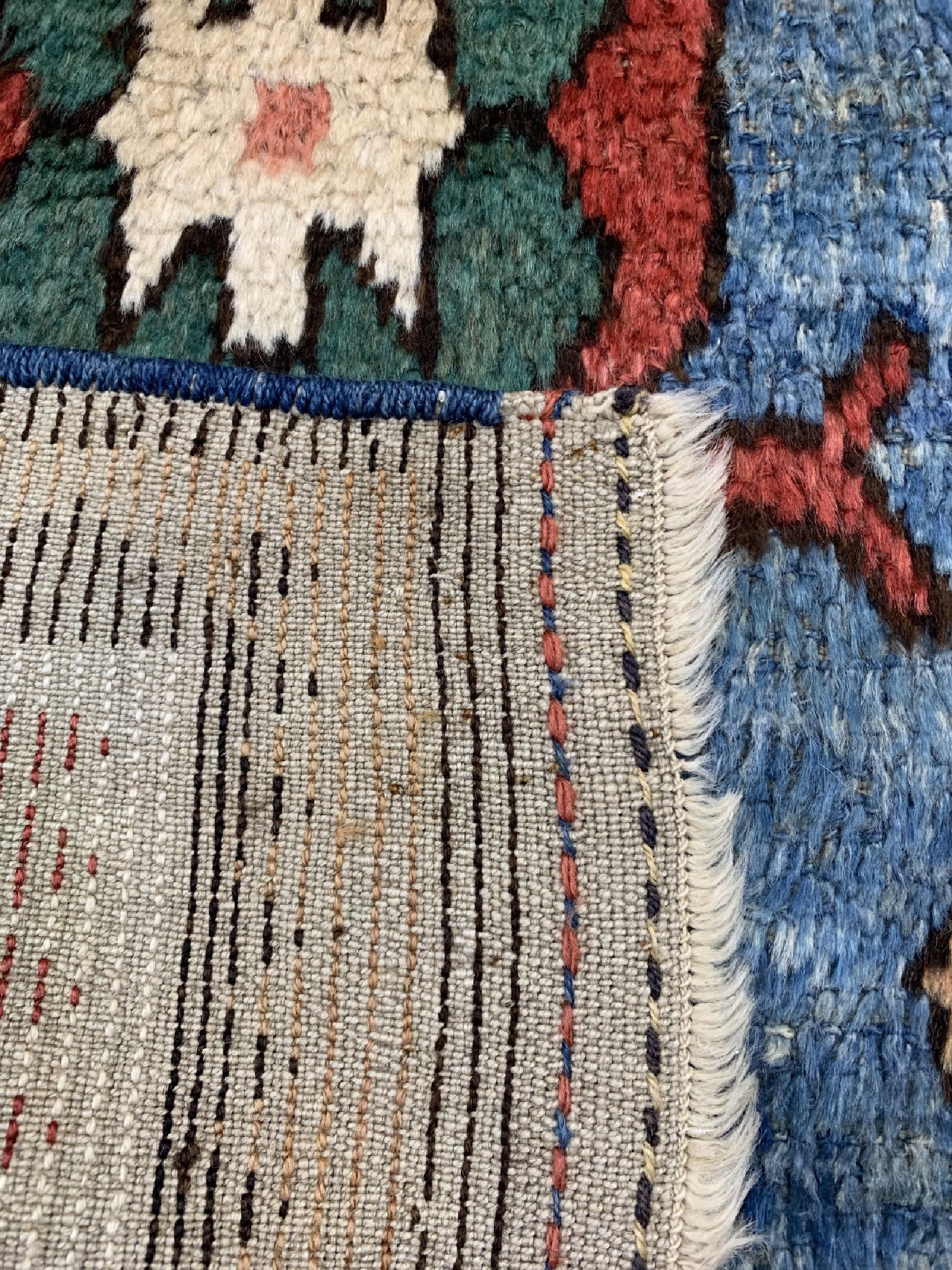 Detail f: Antiker Louri Gabbeh, Persien, 19.Jhd, Wolle auf Wolle, ca. 140 x 110 cm, EHZ: 2, (Fachmänisch restauriert).