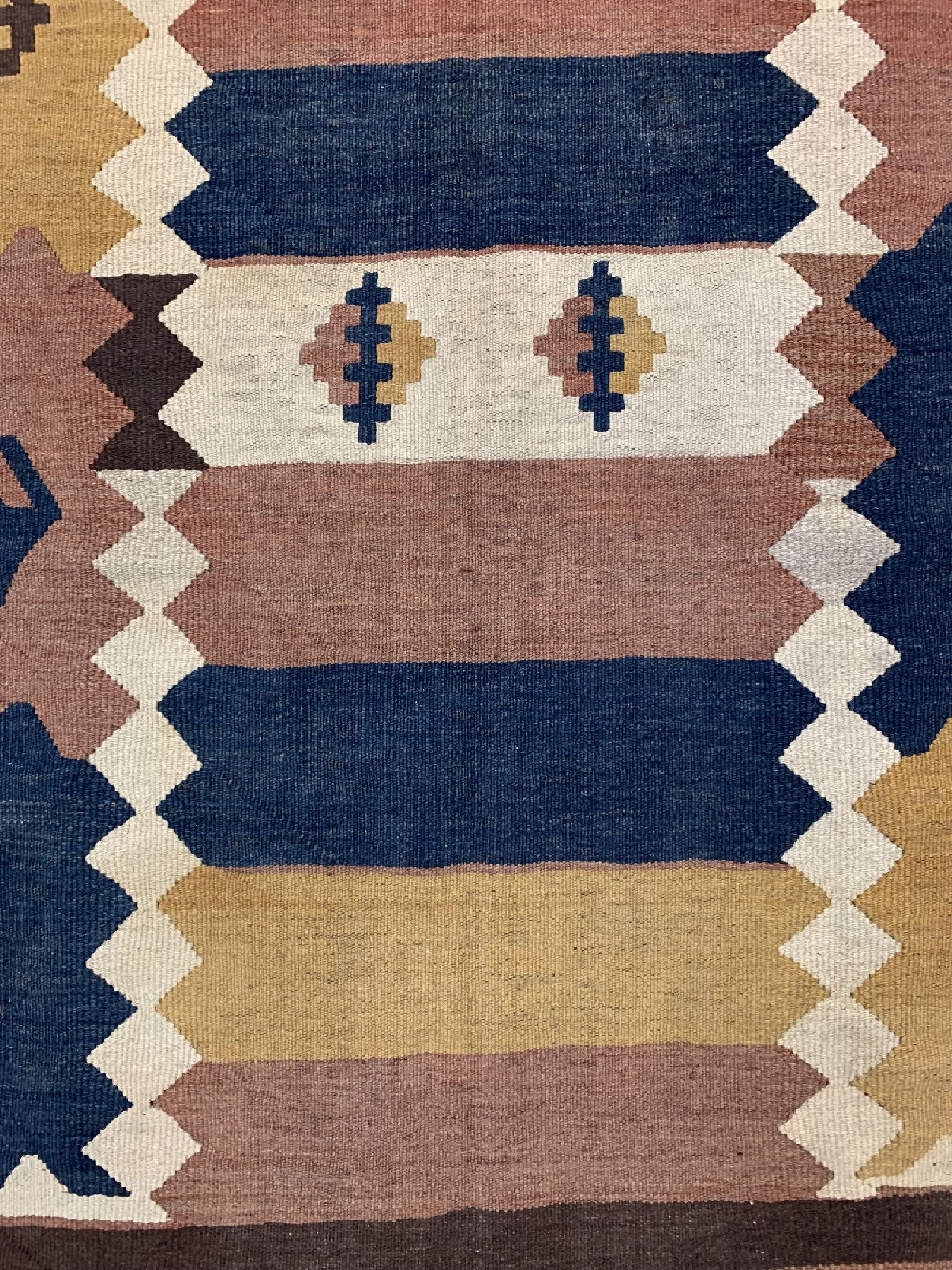 Detail b: Tadschiken Kelim, Tadschikistan, um 1930/1940, Wolle auf Wolle, ca. 333 x 165 cm, EHZ: 1-2